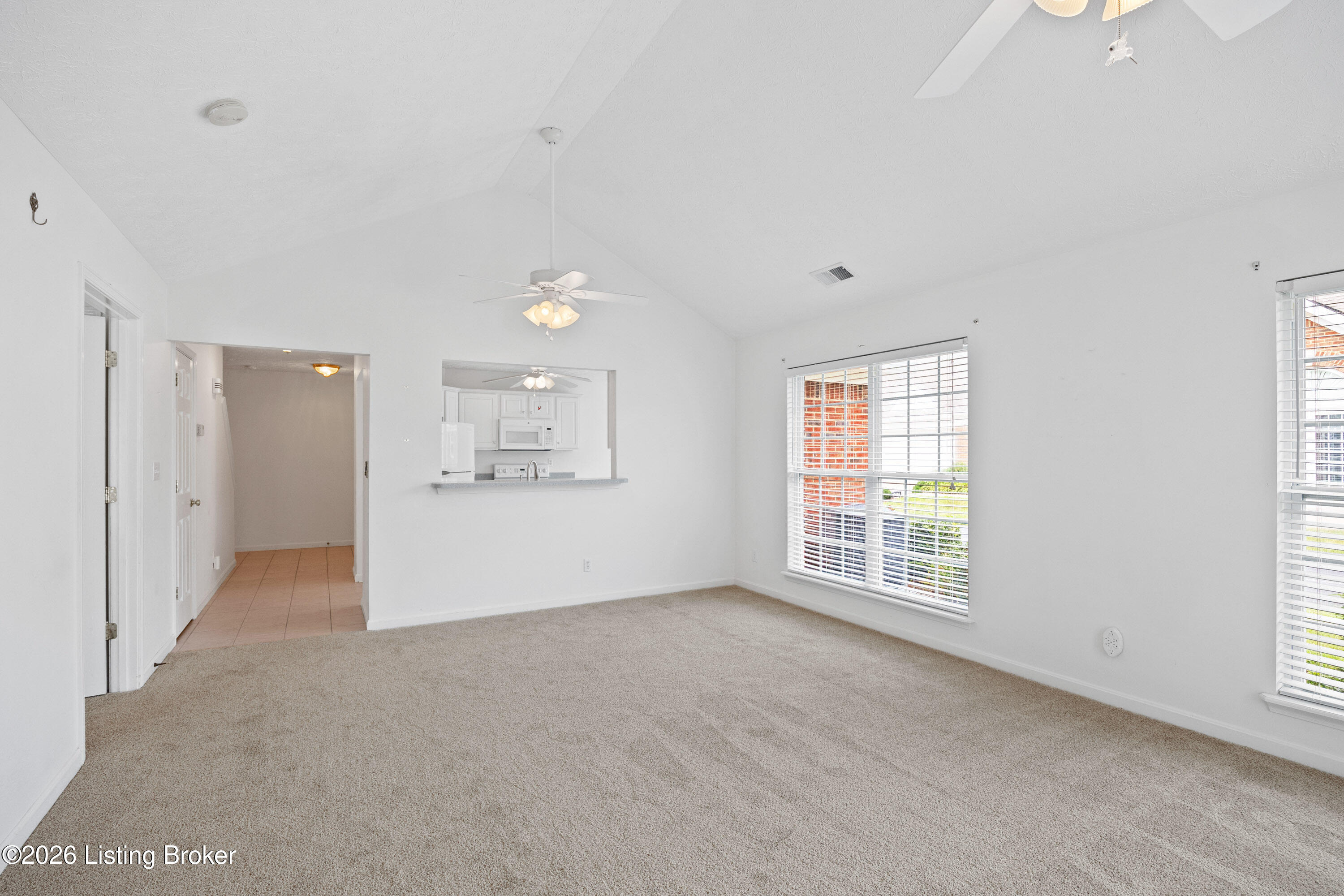 10450 Monticello Forest Cir Property Photo 9