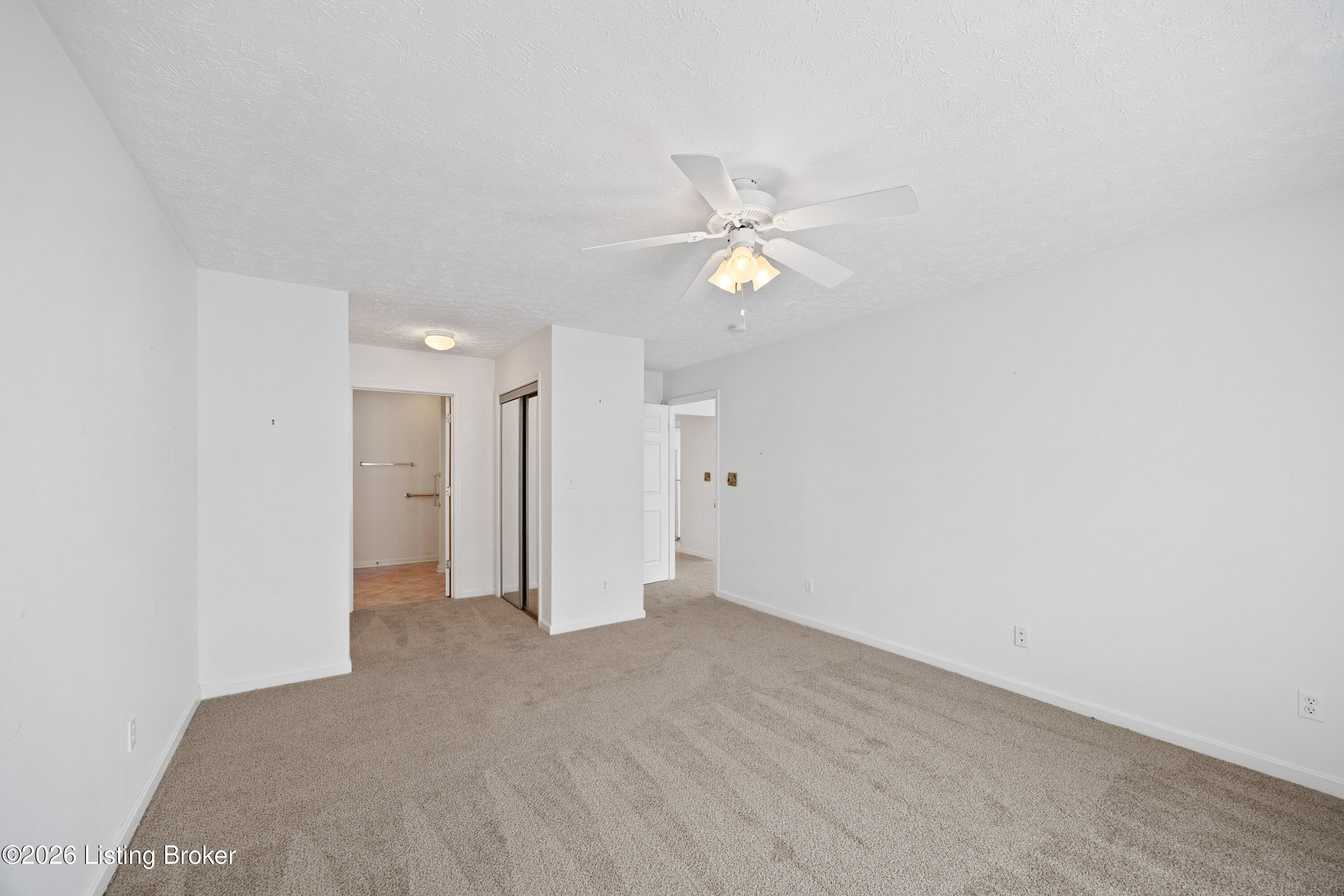 10450 Monticello Forest Cir Property Photo 11