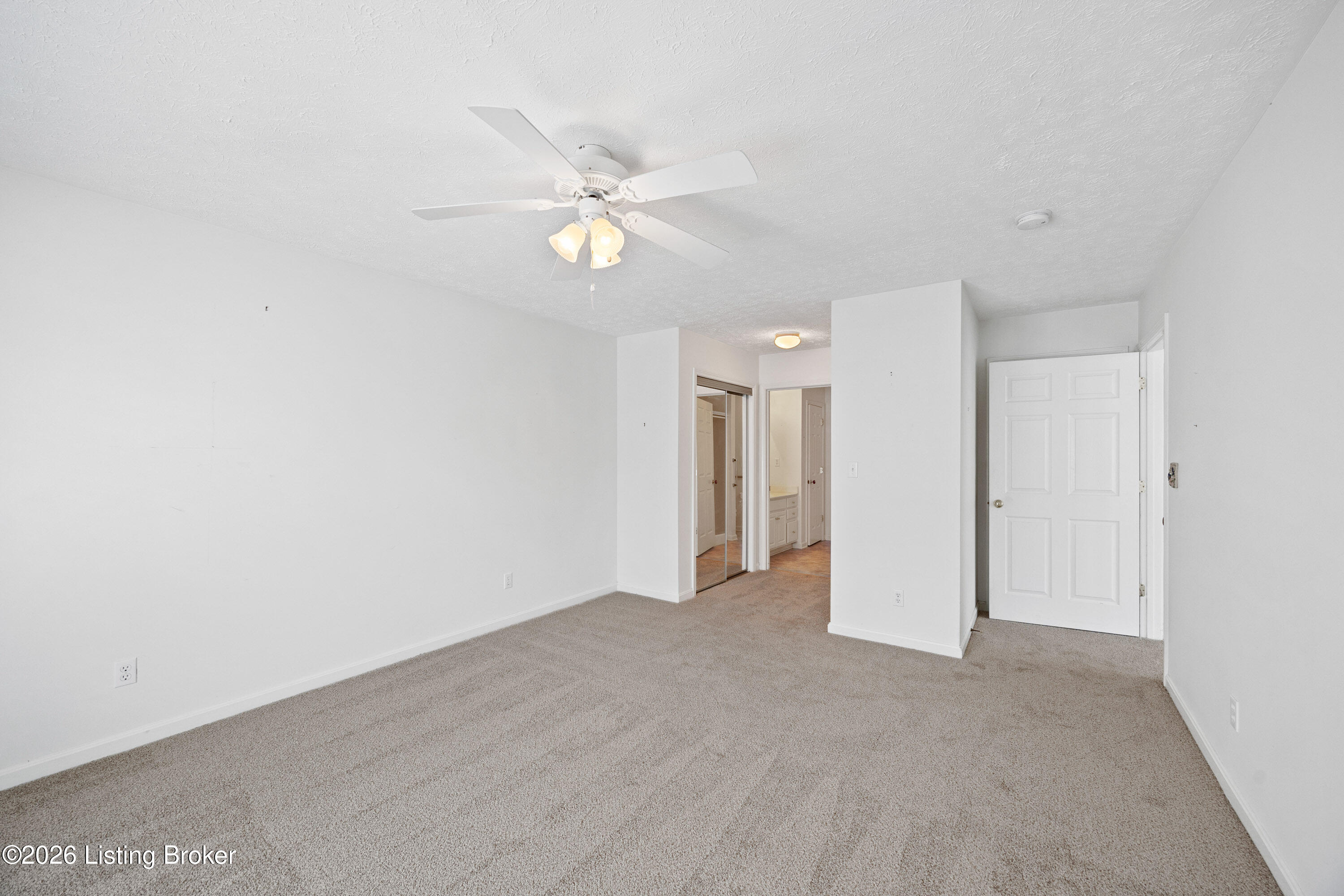 10450 Monticello Forest Cir Property Photo 12