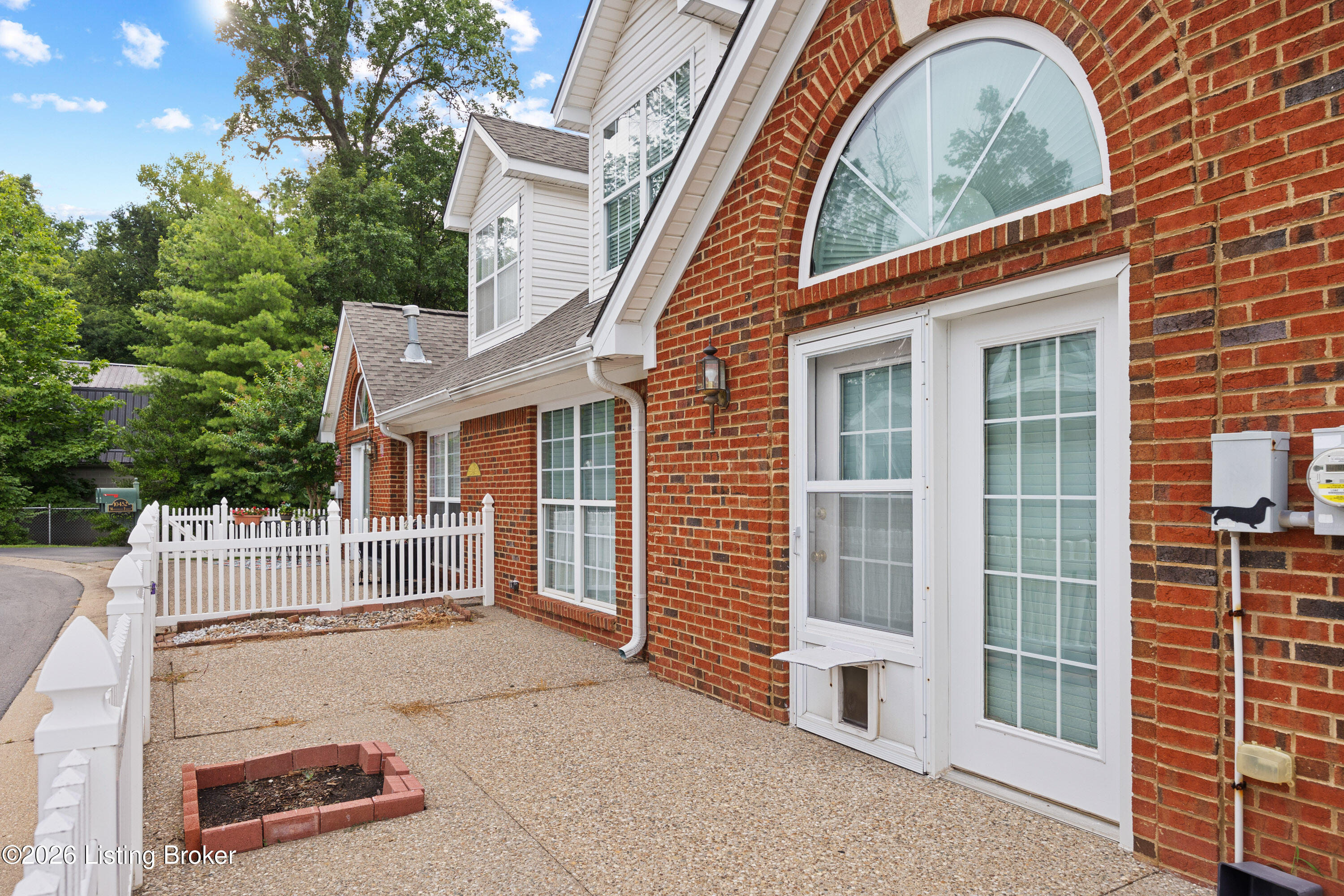 10450 Monticello Forest Cir Property Photo 25