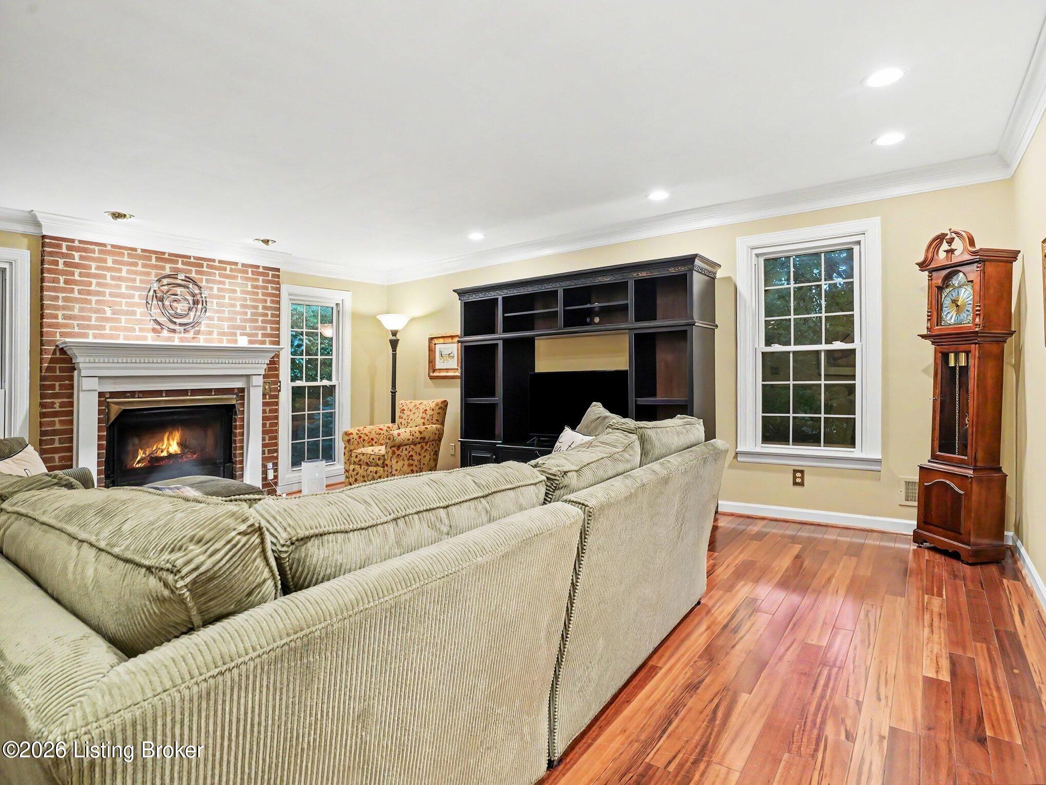 312 S Lyndon Ln Property Photo 19