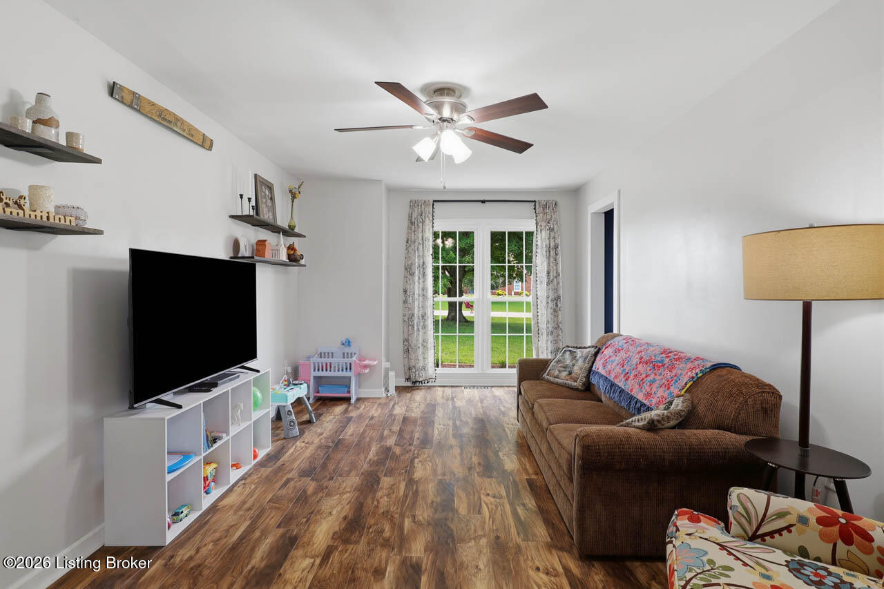 458 Harrison Cir Property Photo 16