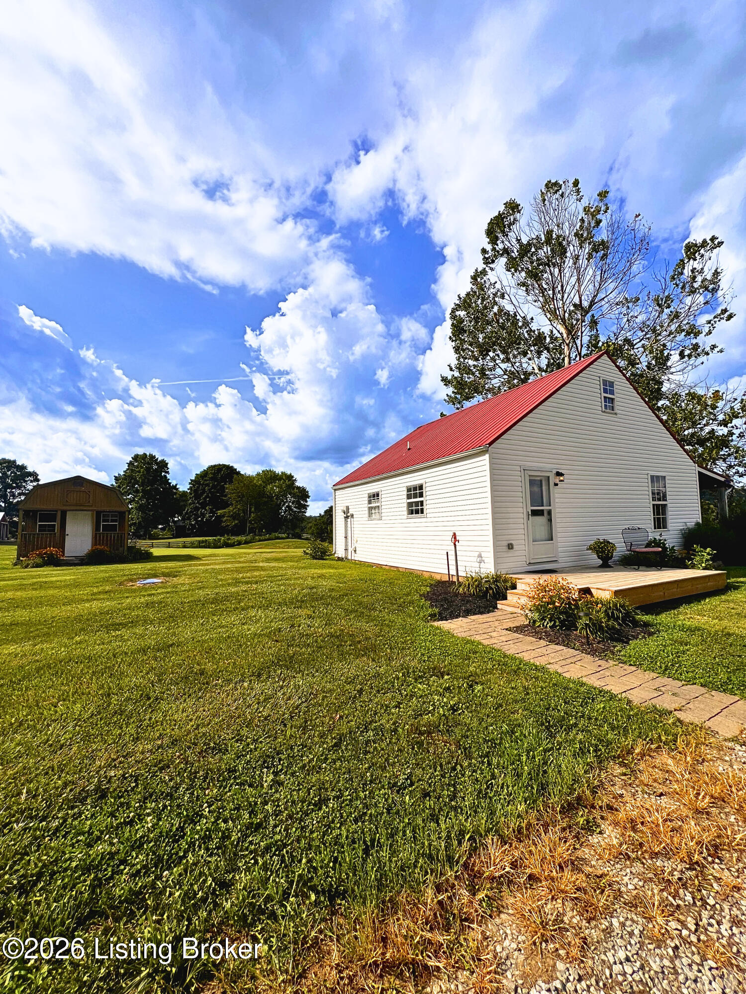 7012 Highway 389 Property Photo 4