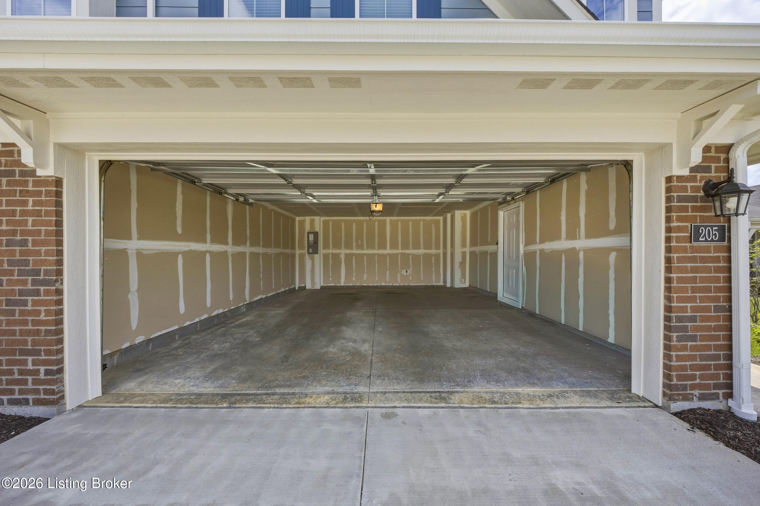 205 Harvest Point Way Property Photo 4