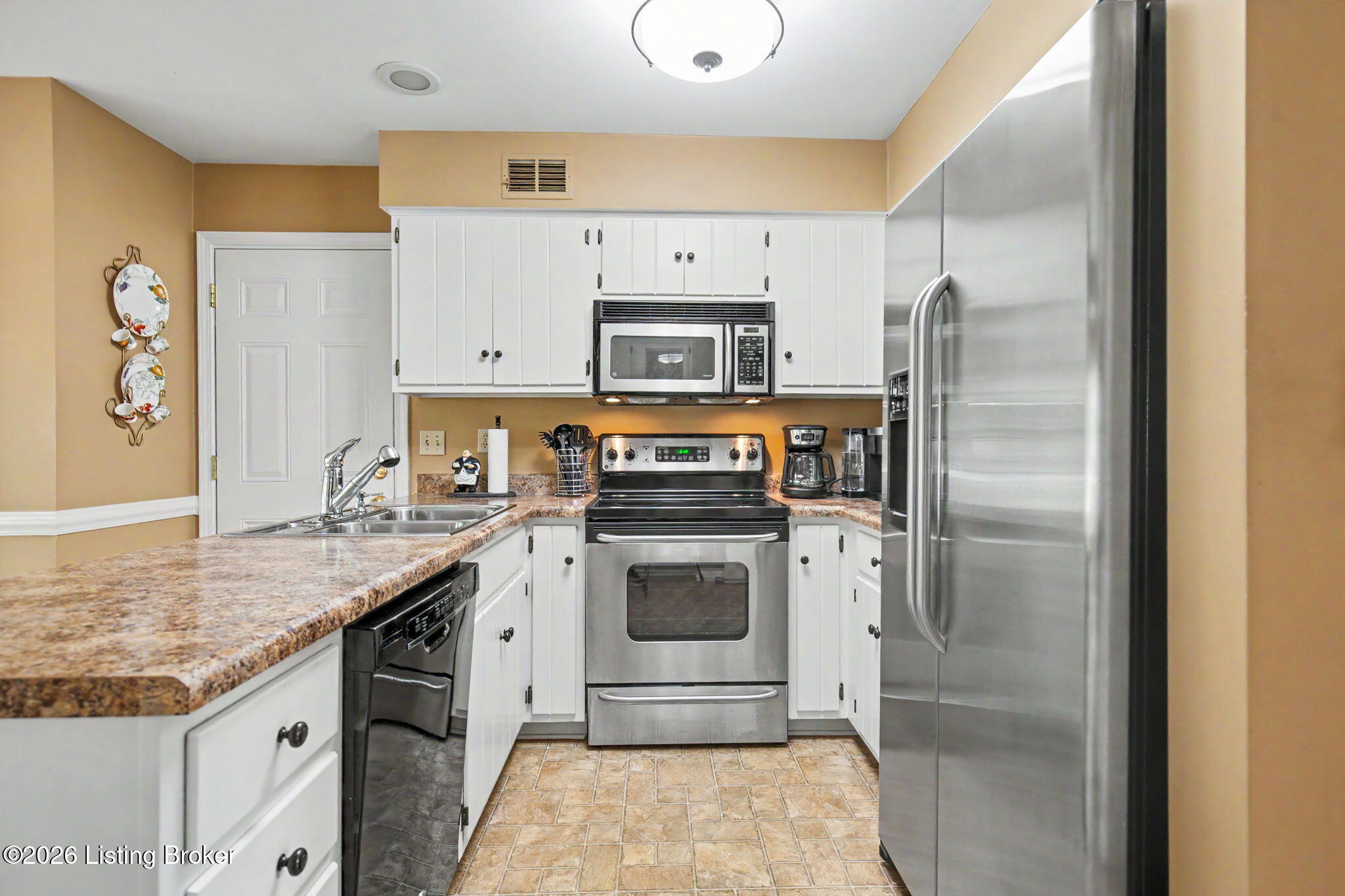 705 Bell Rock Pl Property Photo 25