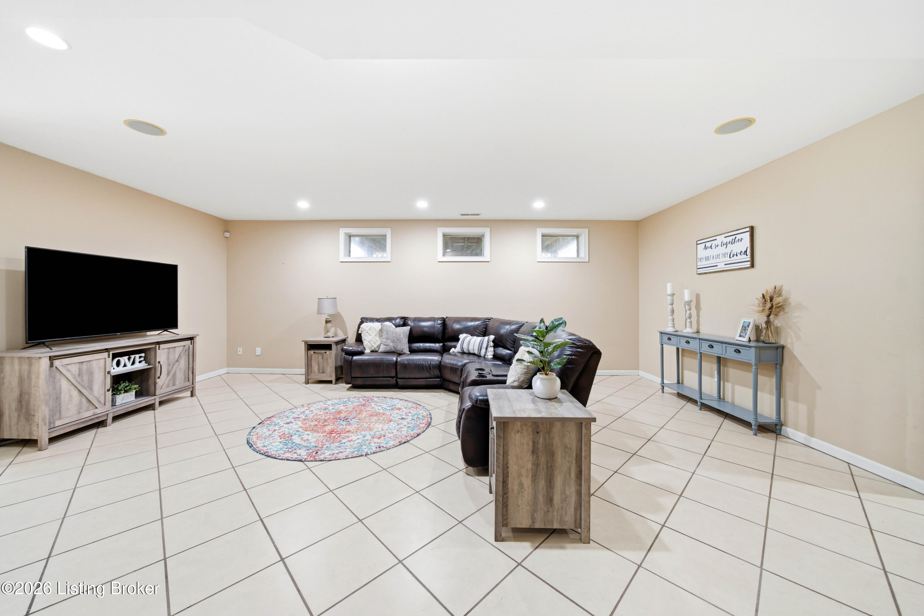 5314 High Crest Dr Property Photo 49