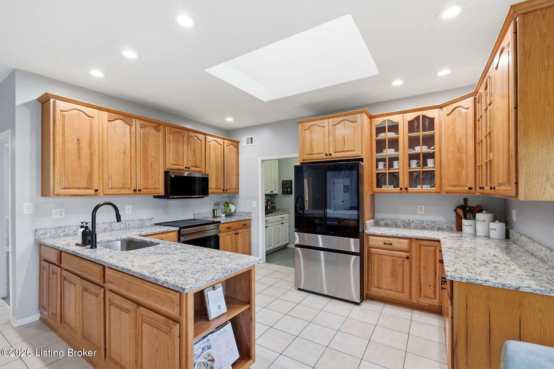 305 Gablewood Cir Property Photo 12