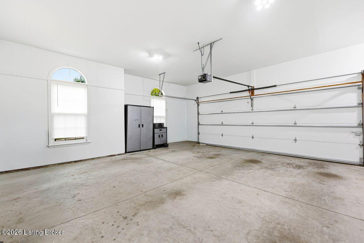 305 Gablewood Cir Property Photo 41