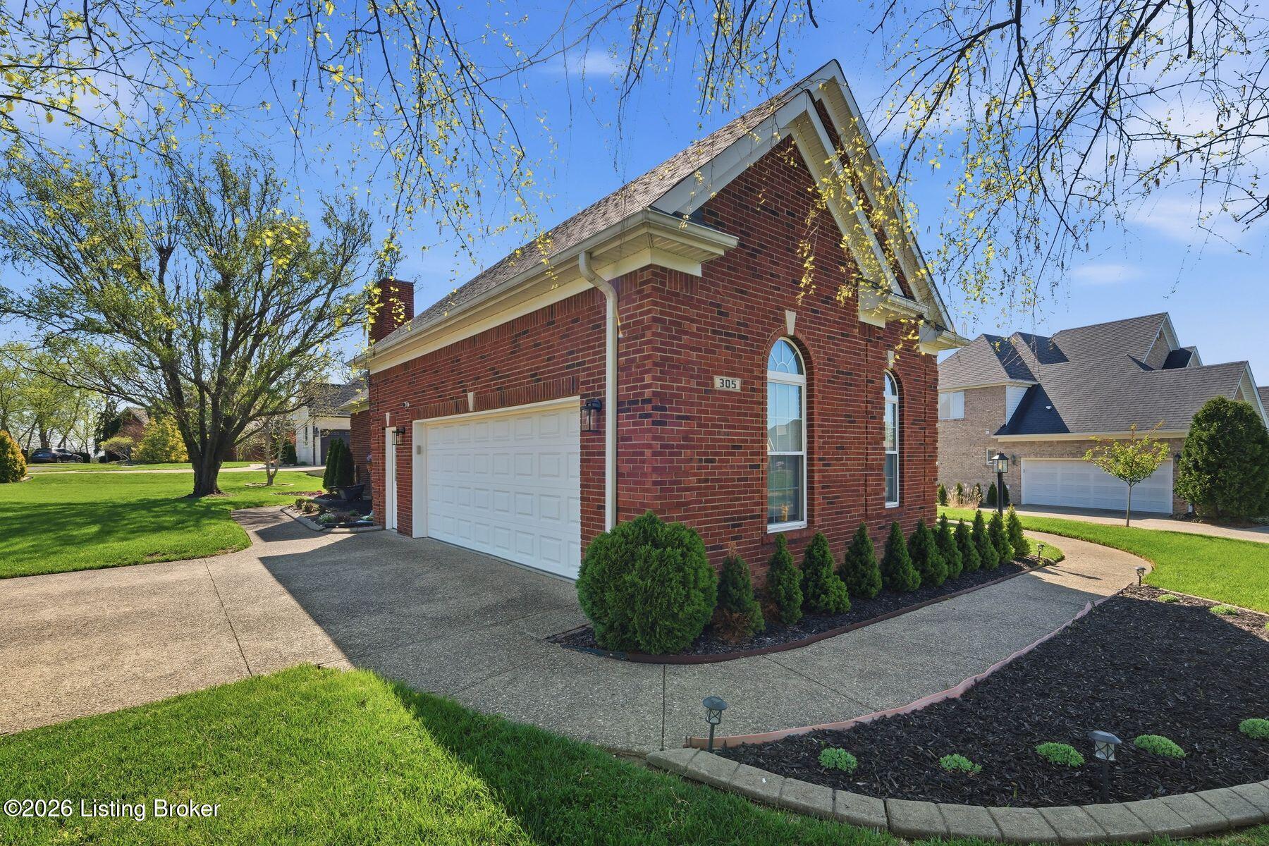 305 Gablewood Cir Property Photo 44
