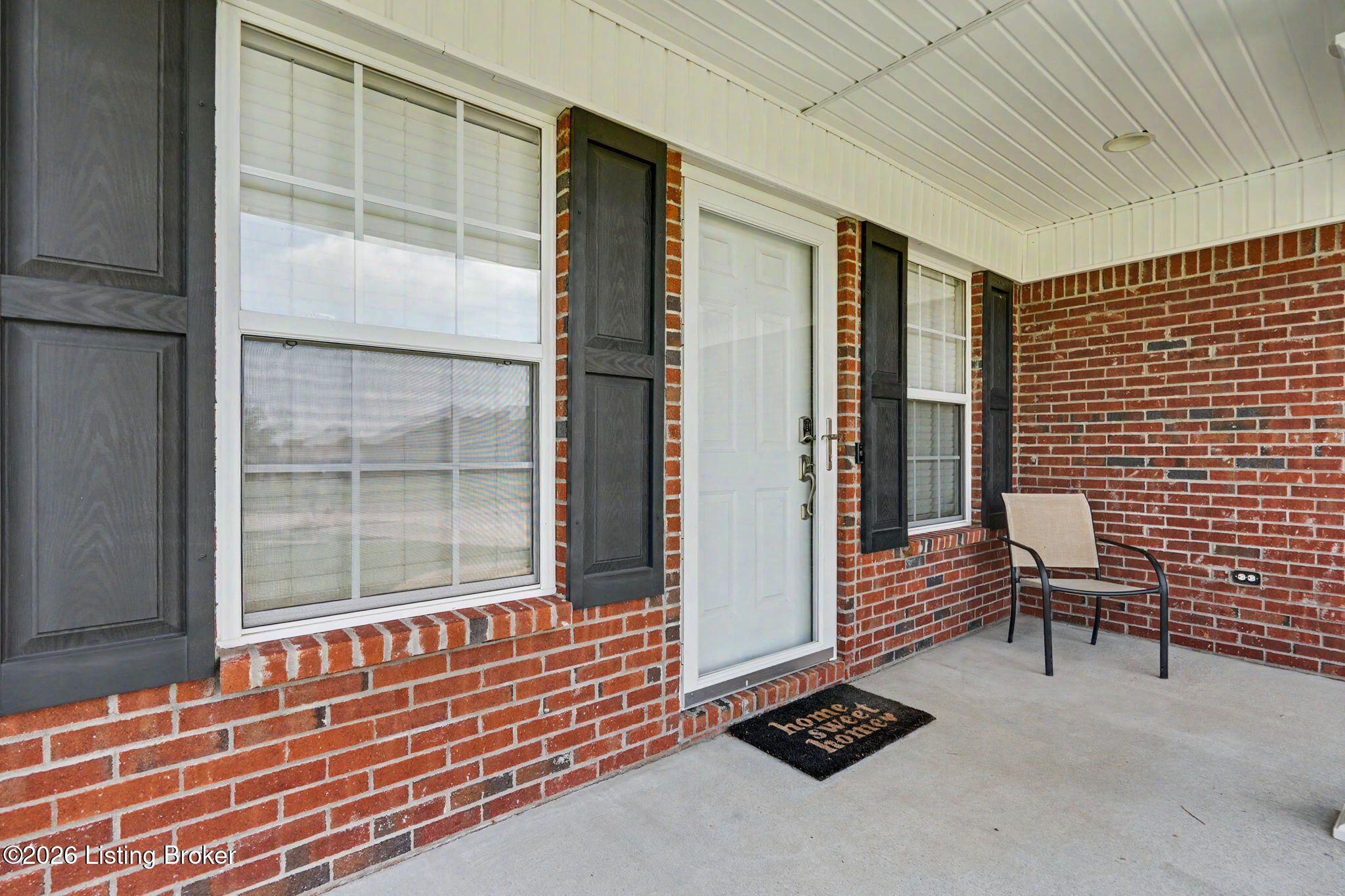 298 Eagle Feather St Property Photo 2