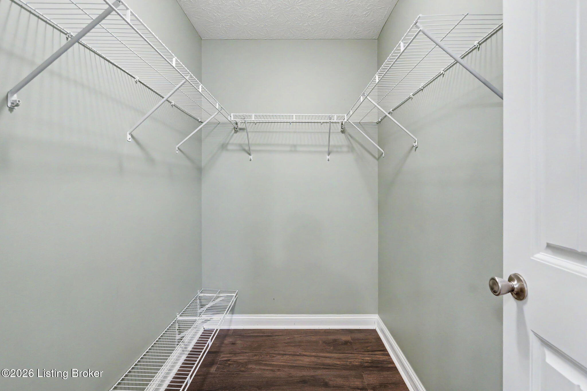 298 Eagle Feather St Property Photo 21