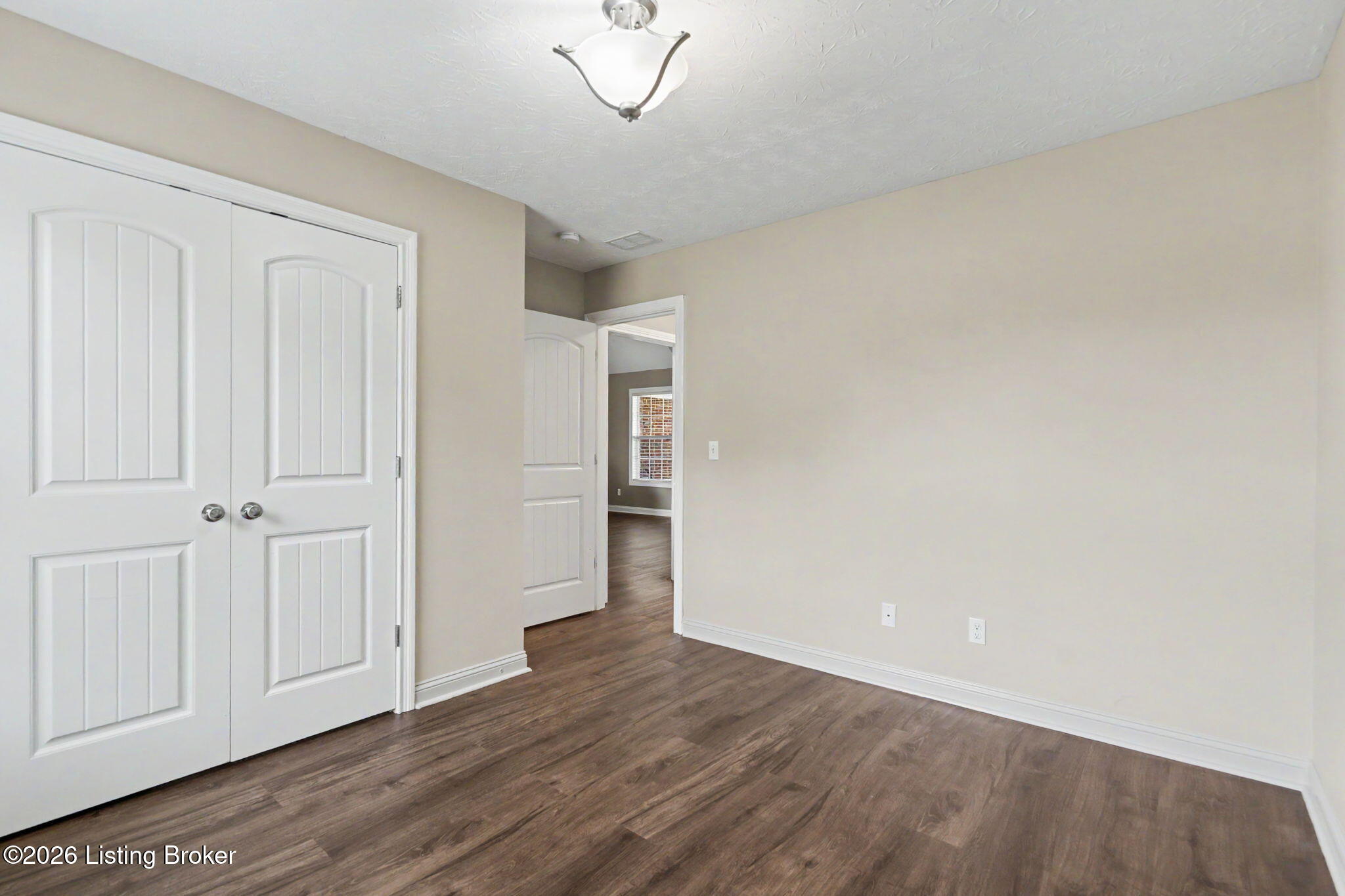 298 Eagle Feather St Property Photo 27