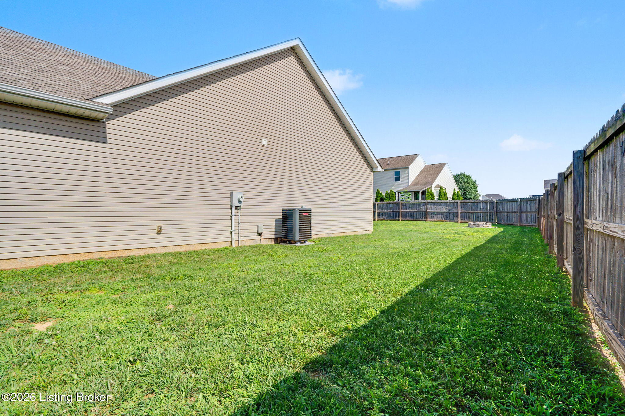 298 Eagle Feather St Property Photo 40