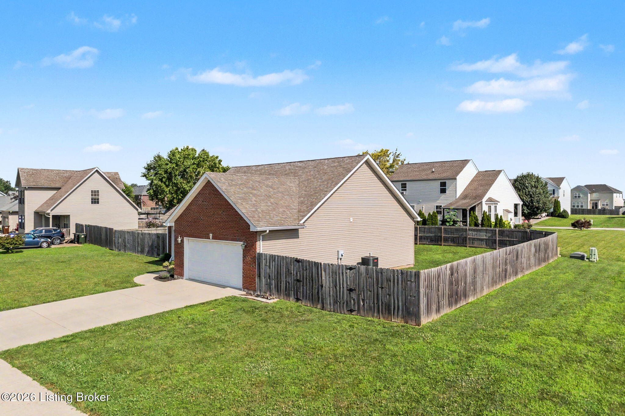 298 Eagle Feather St Property Photo 49