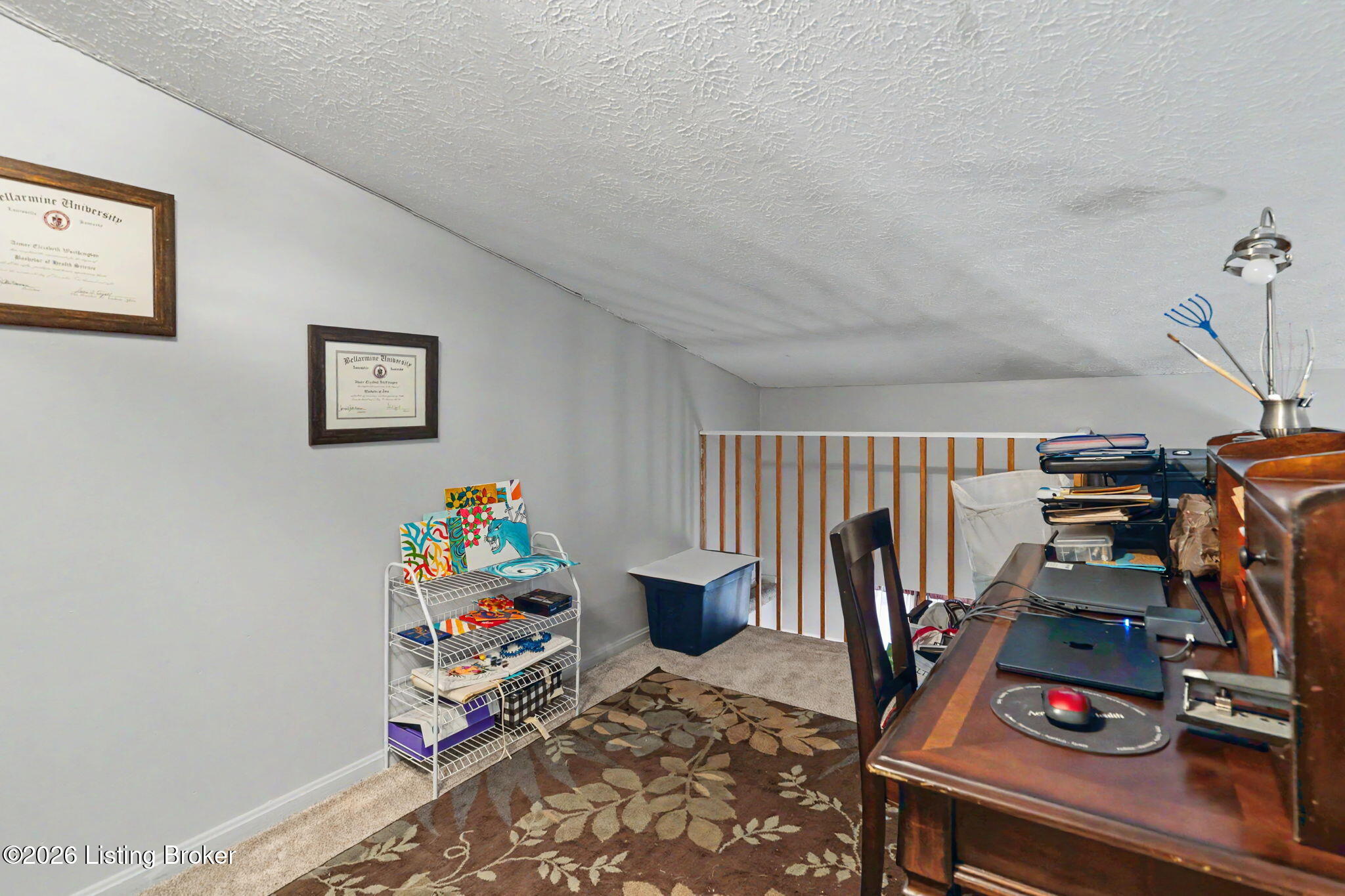 1100 E Oak St Property Photo 34