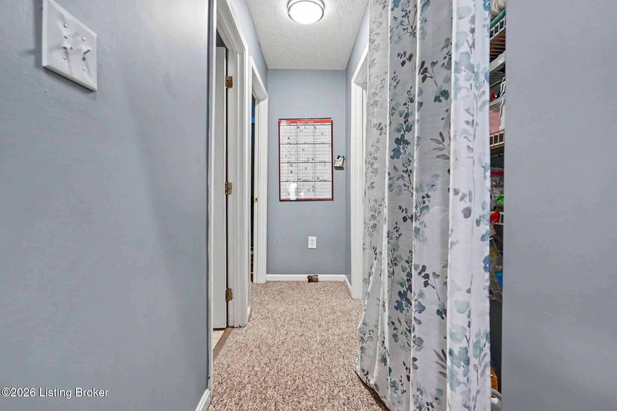 1100 E Oak St Property Photo 51