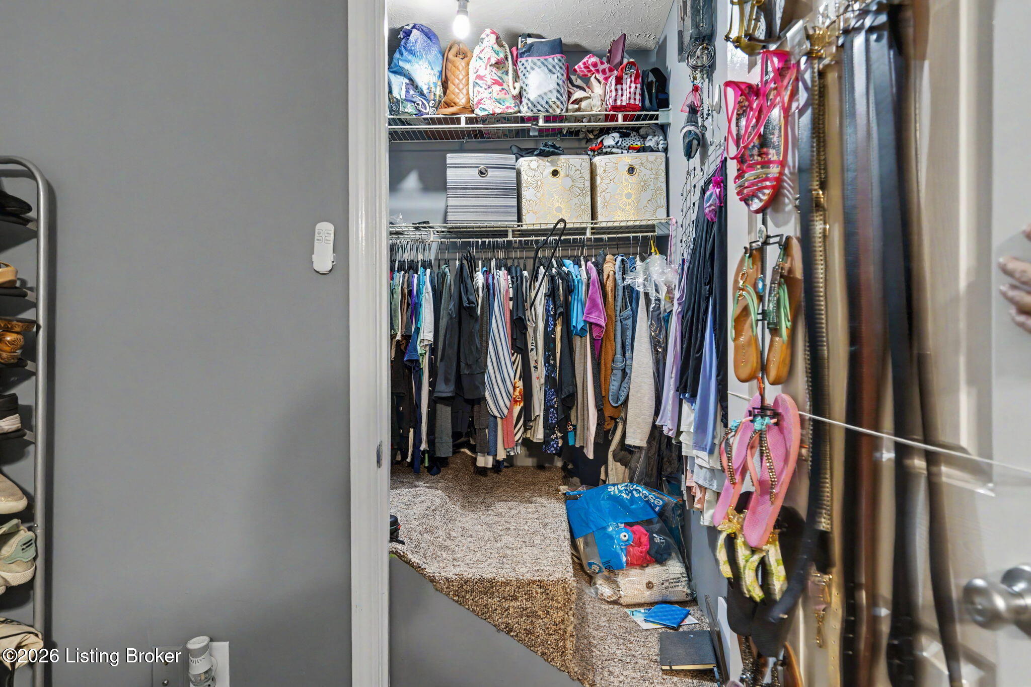 1100 E Oak St Property Photo 60