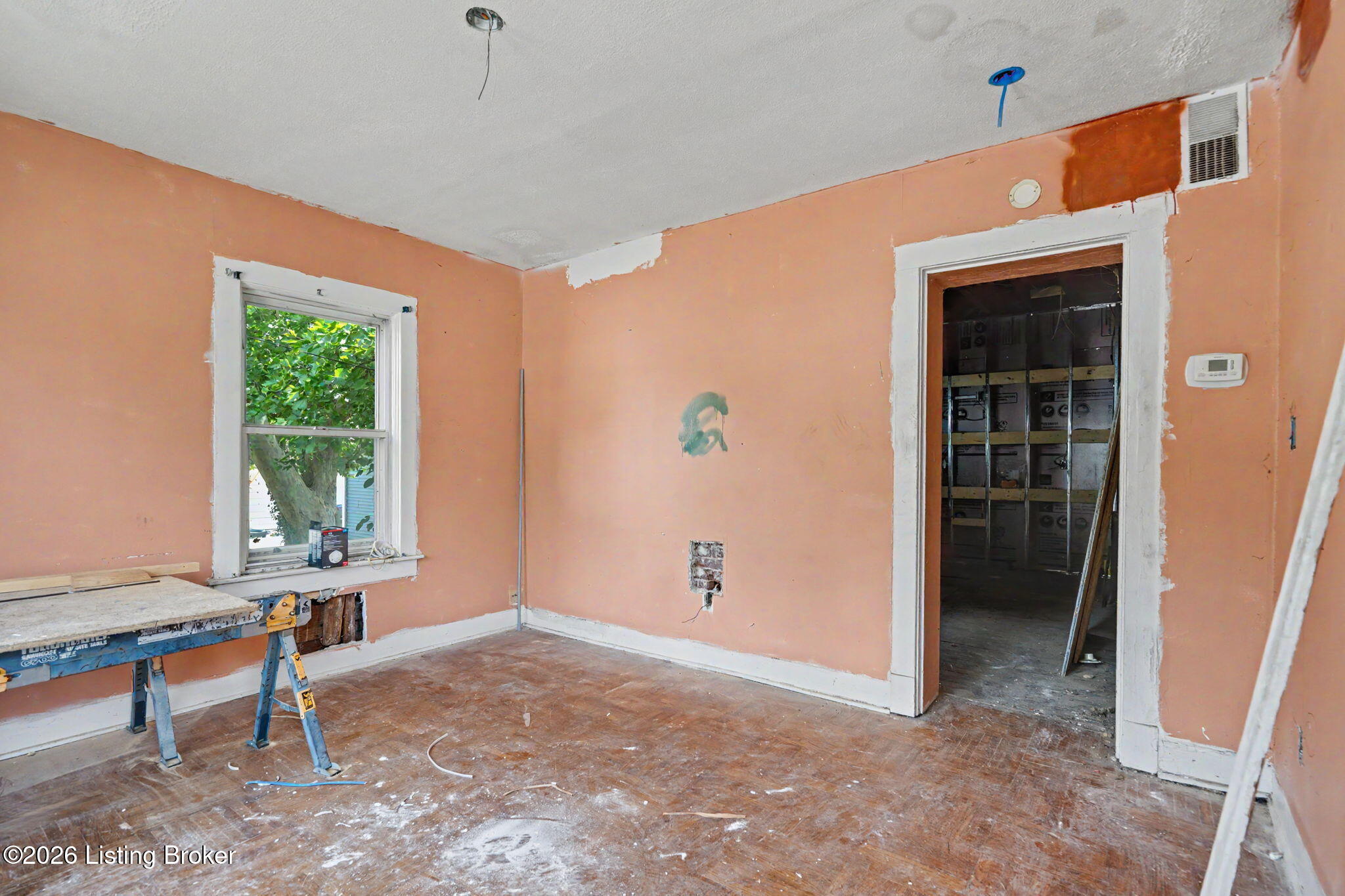 1100 E Oak St Property Photo 62