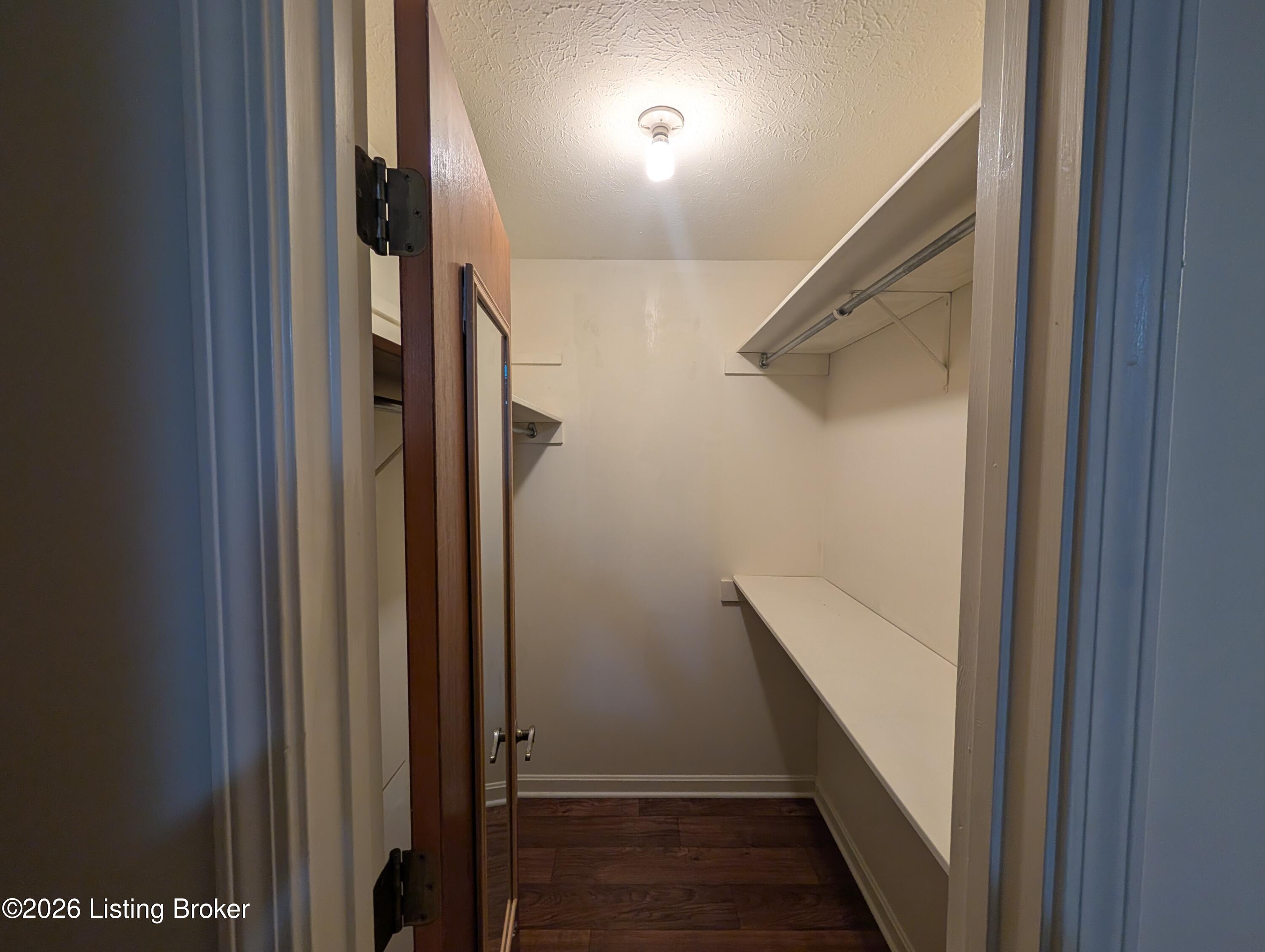 6510 Six Mile Ln Apt 4 Property Photo 7