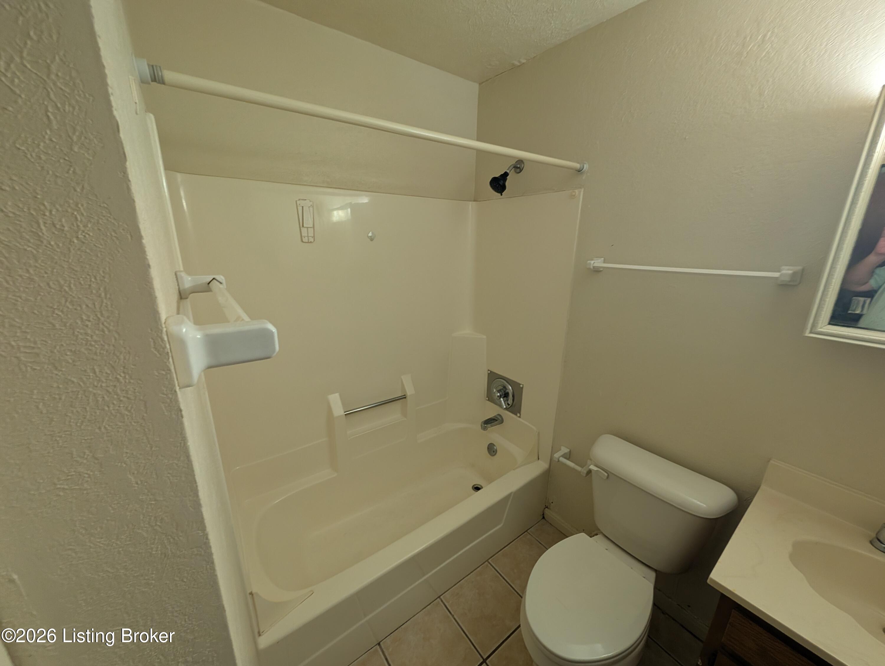 6510 Six Mile Ln Apt 4 Property Photo 16