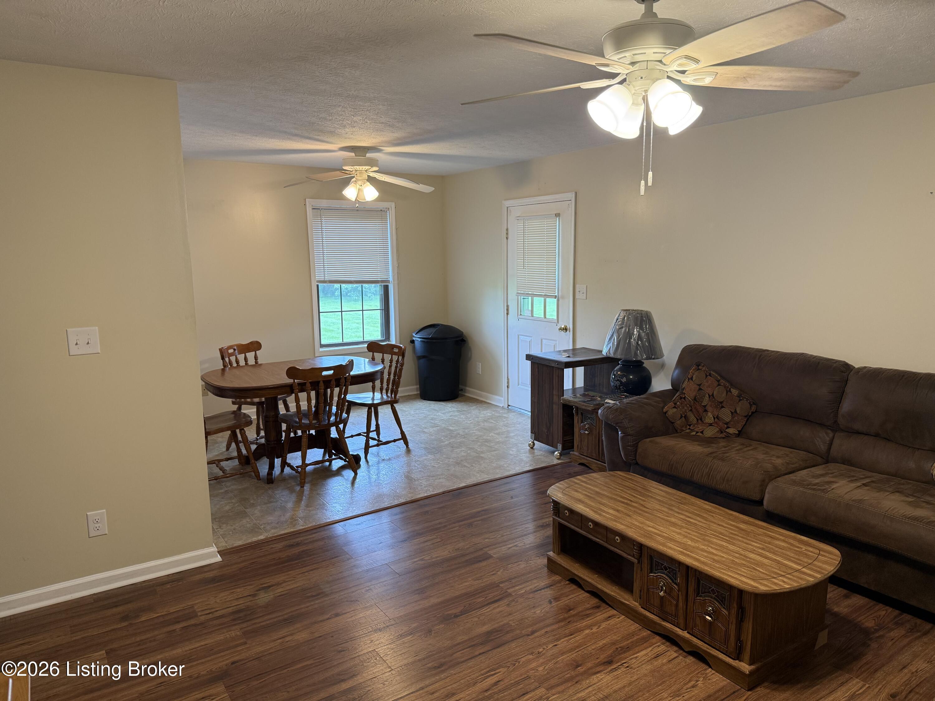 119 Willoughby St Property Photo 12