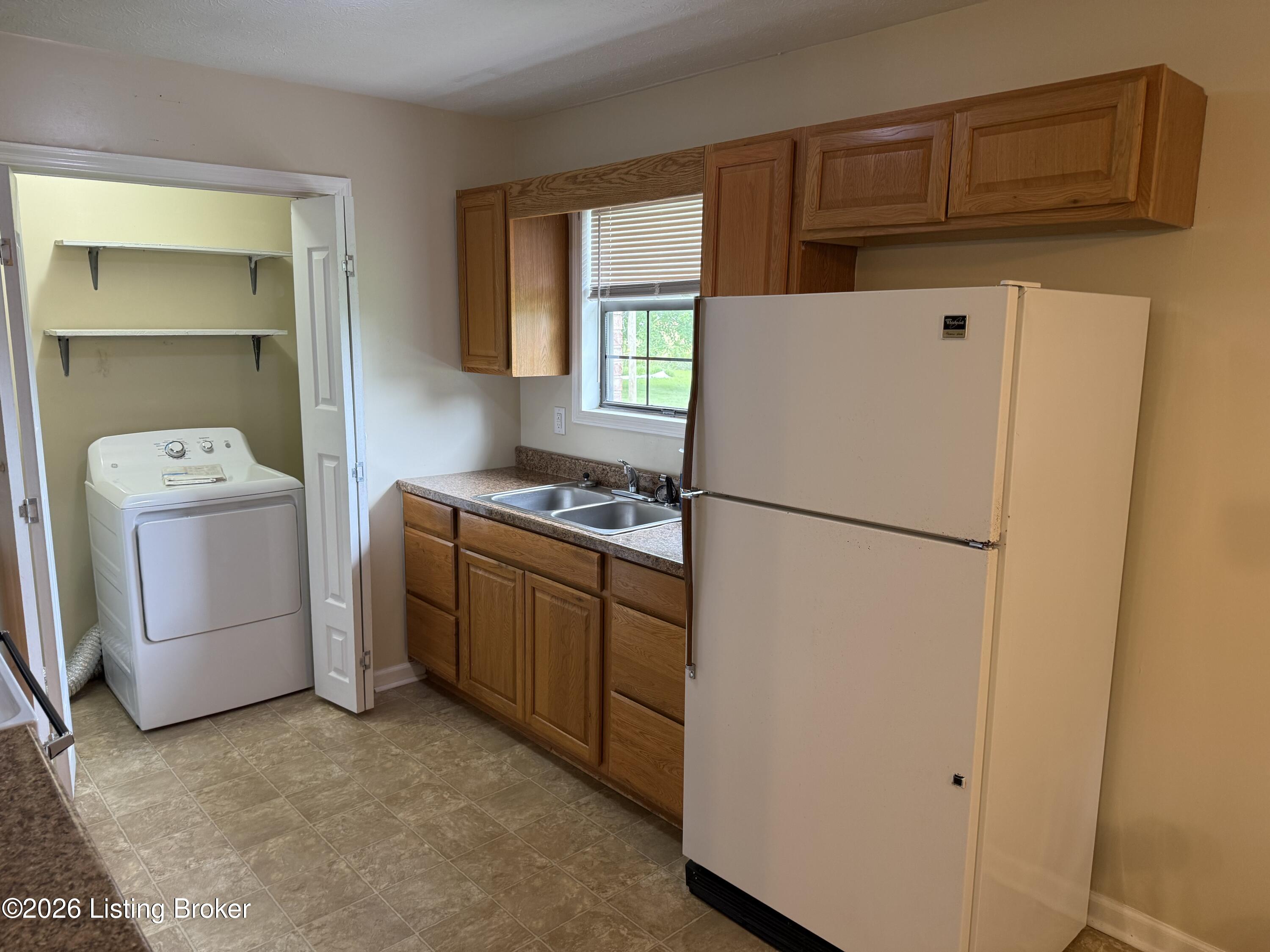 119 Willoughby St Property Photo 14