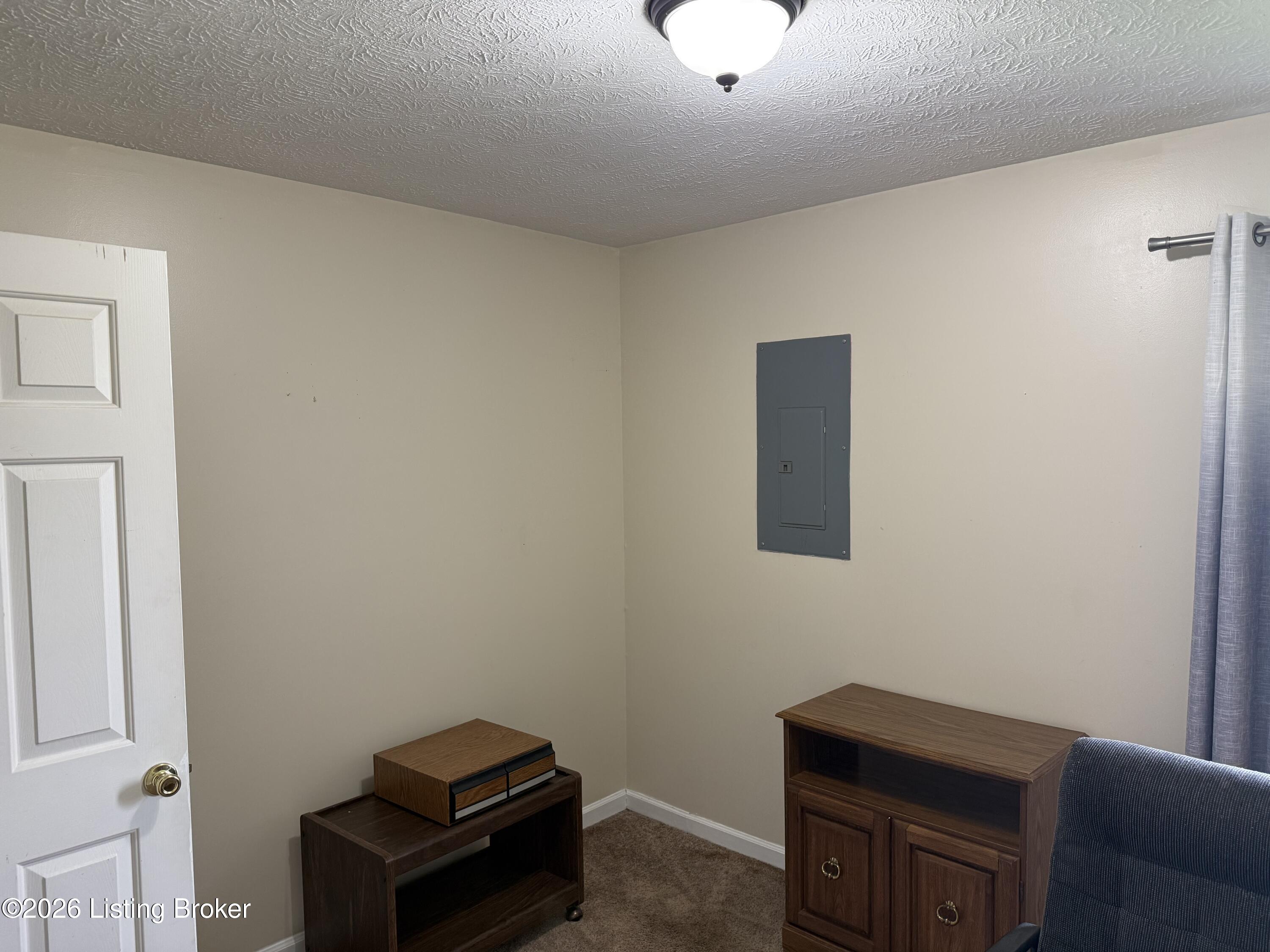 119 Willoughby St Property Photo 26