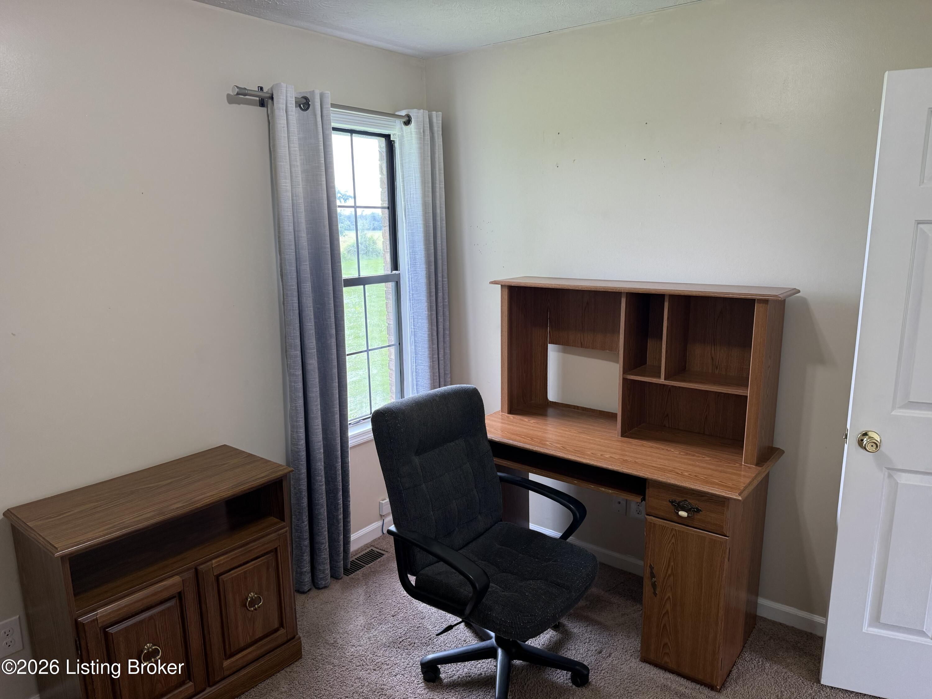 119 Willoughby St Property Photo 27