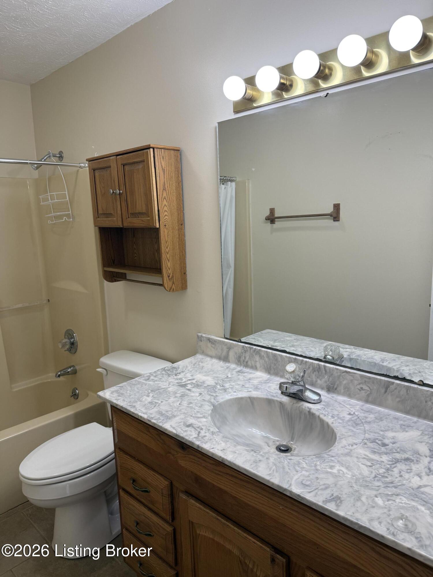 119 Willoughby St Property Photo 30