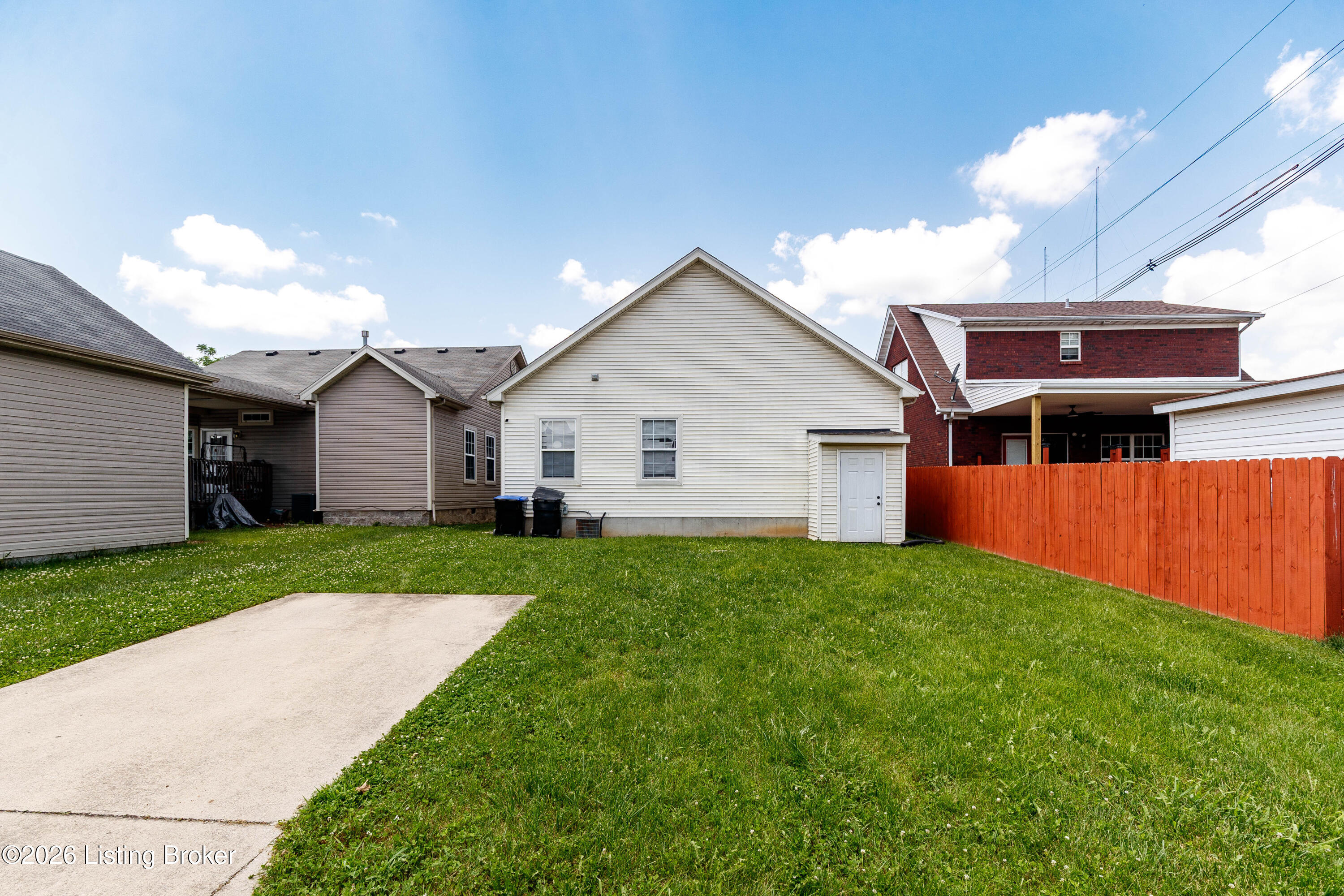 1703 Mae Street Kidd Ave Property Photo 4