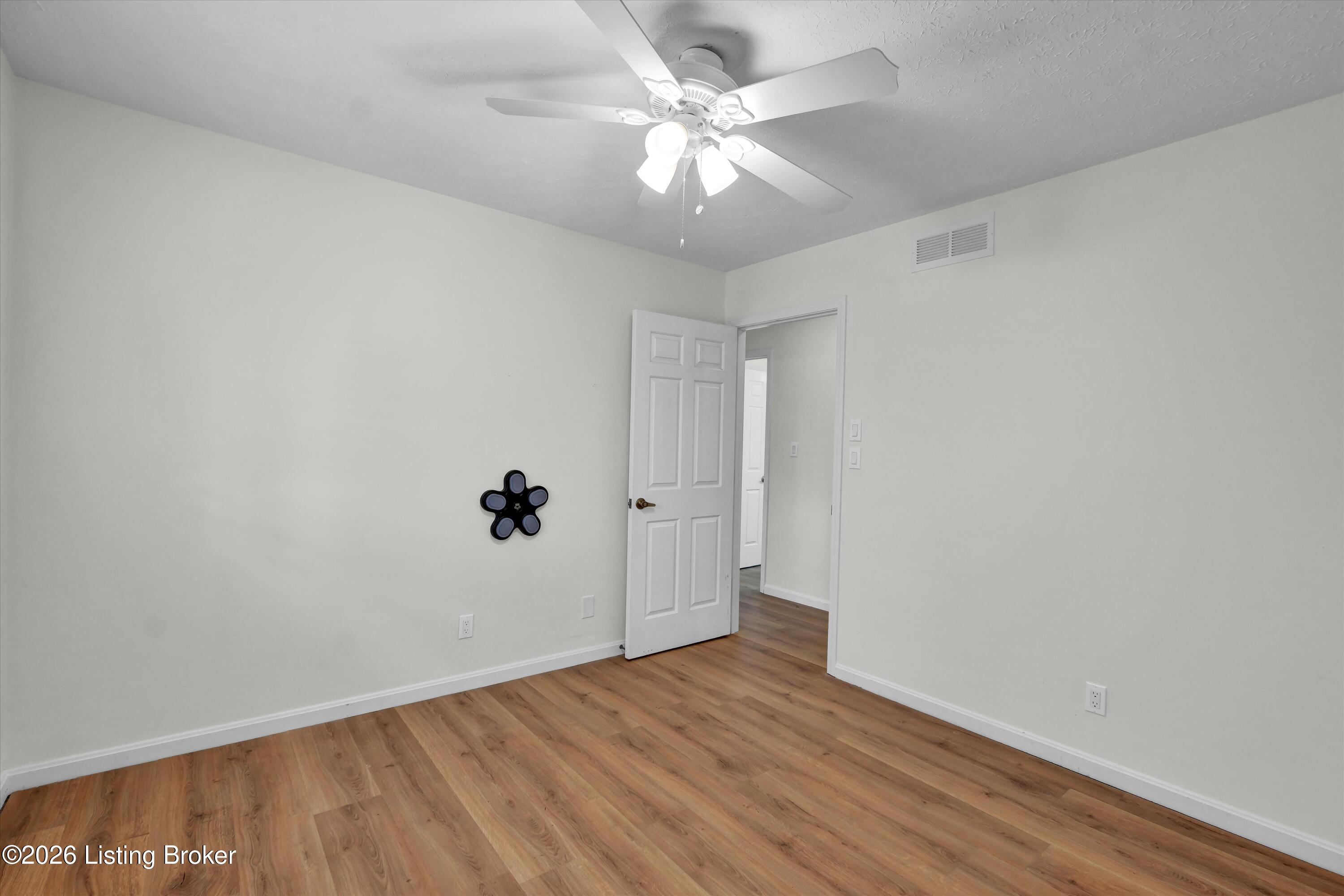 3822 Carriage Hill Dr Property Photo 21