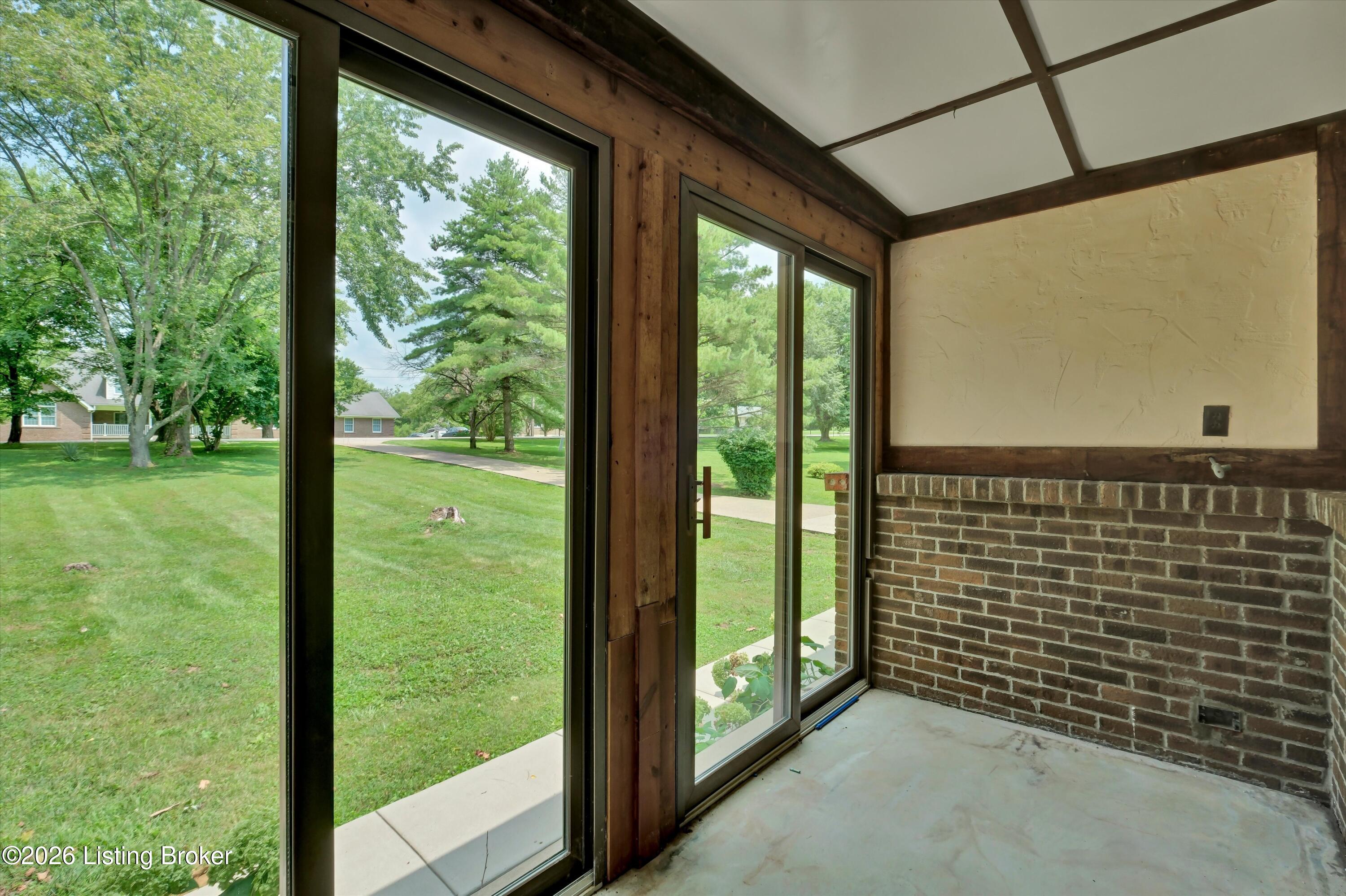 3822 Carriage Hill Dr Property Photo 28