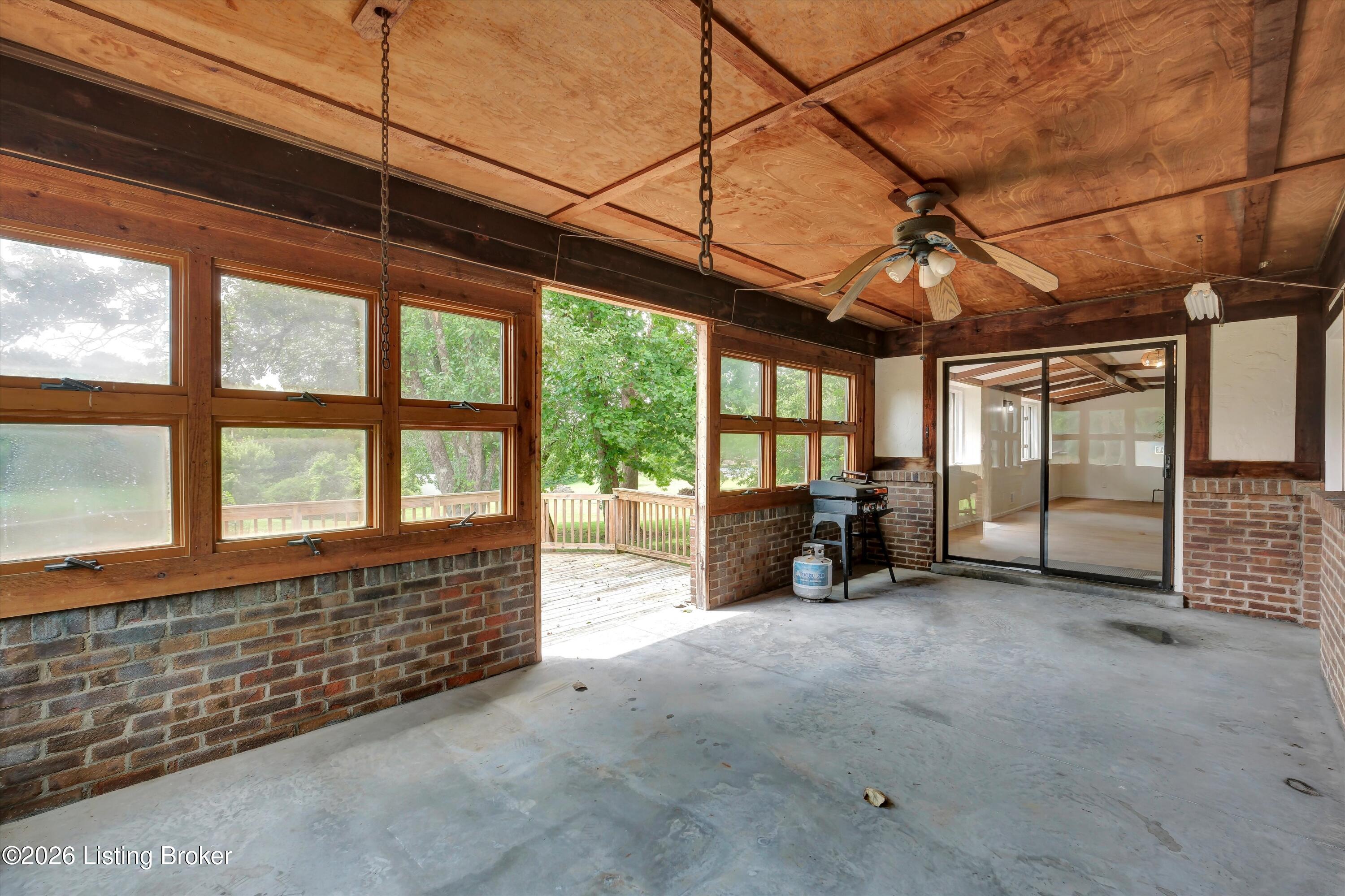 3822 Carriage Hill Dr Property Photo 30