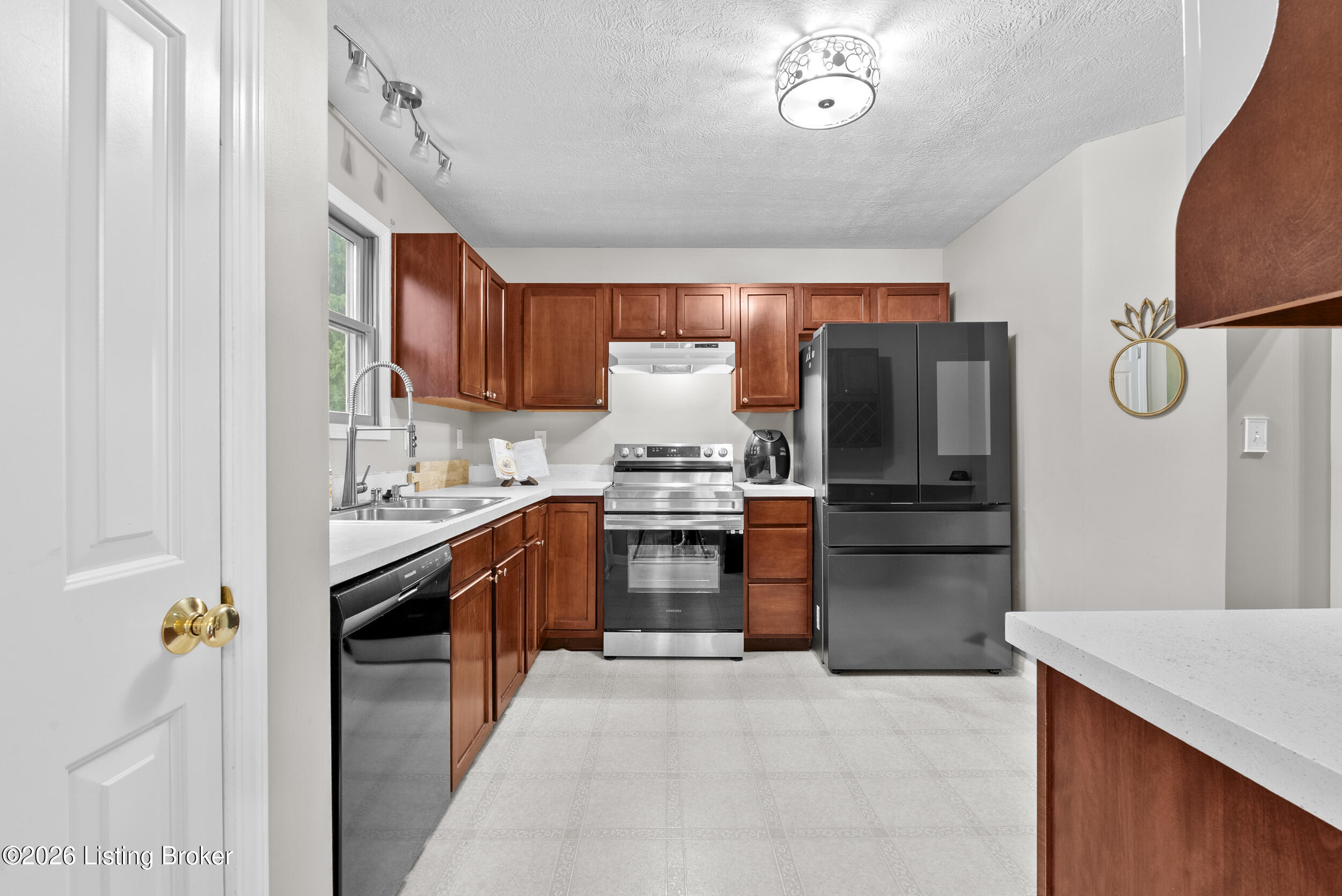 12304 Dominion Way Property Photo 14