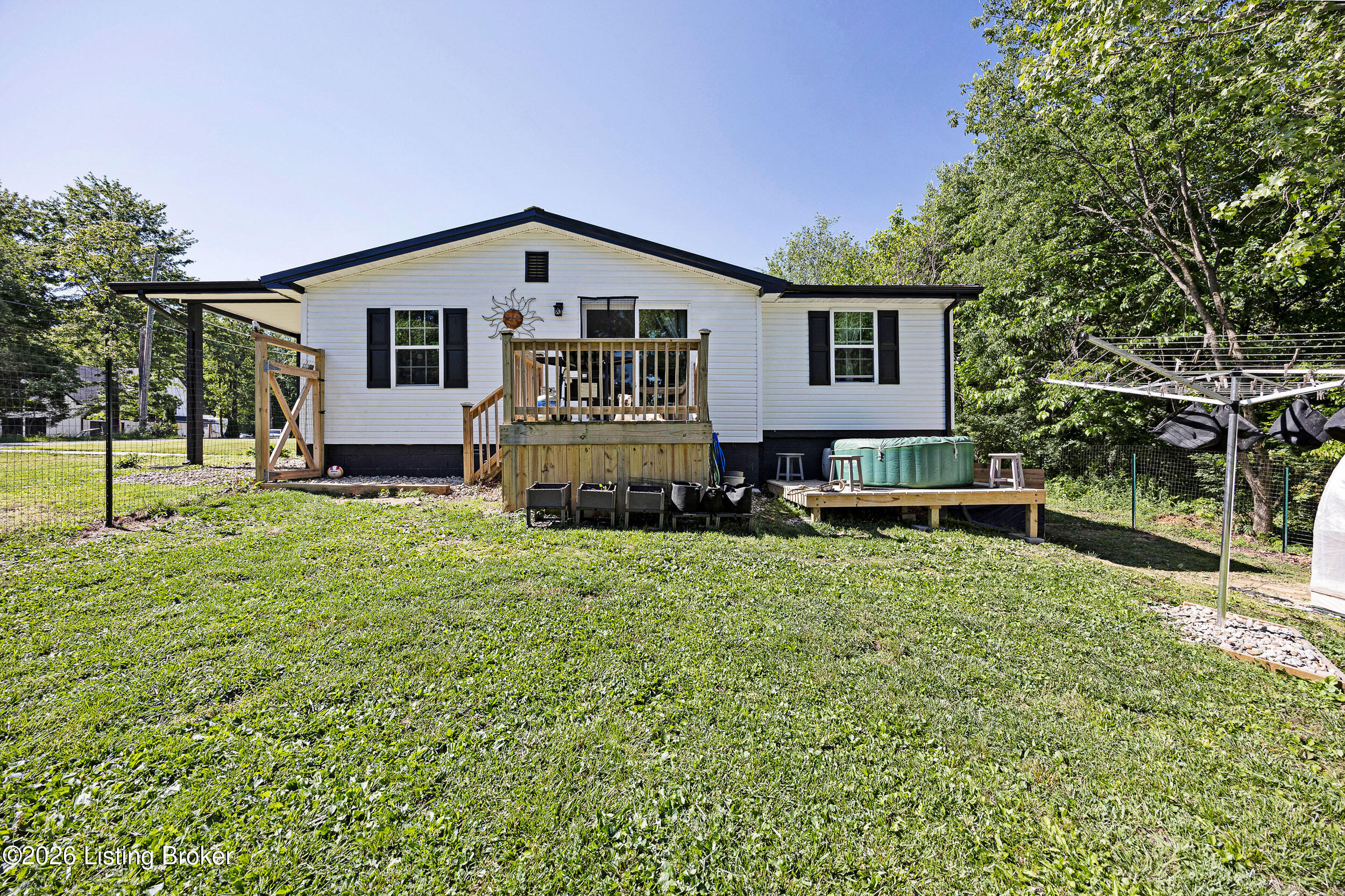 103 Putters Pk Dr Property Photo 24