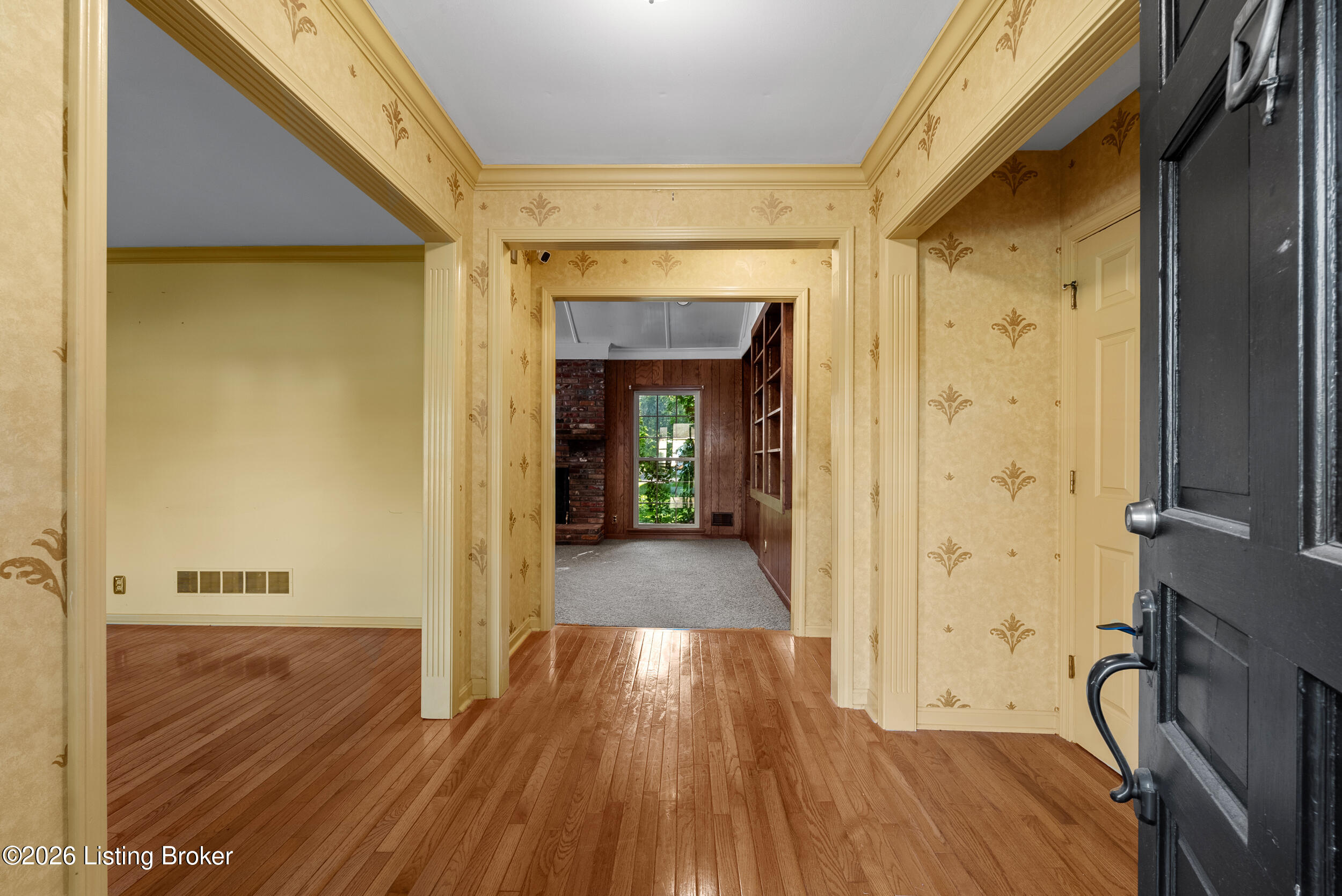 2409 Chattesworth Ln Property Photo 6