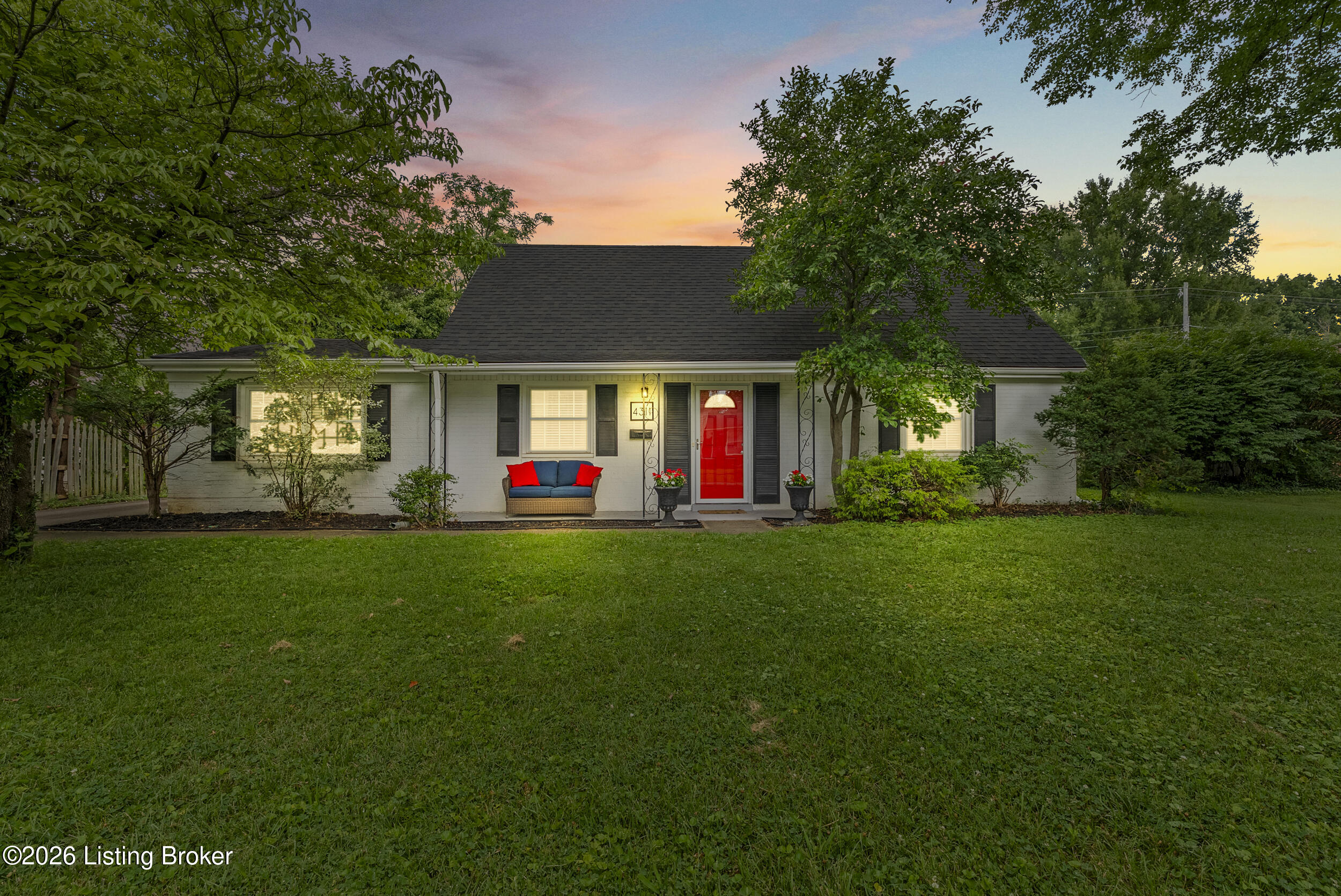 4311 Lynnbrook Dr Property Photo 3