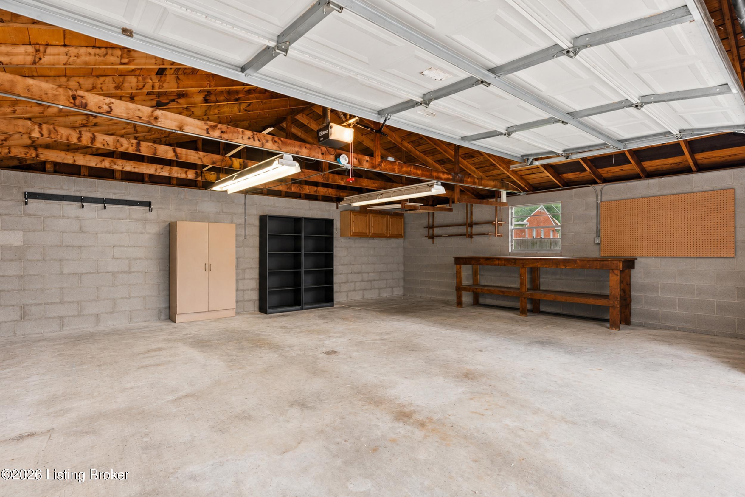 4311 Lynnbrook Dr Property Photo 55