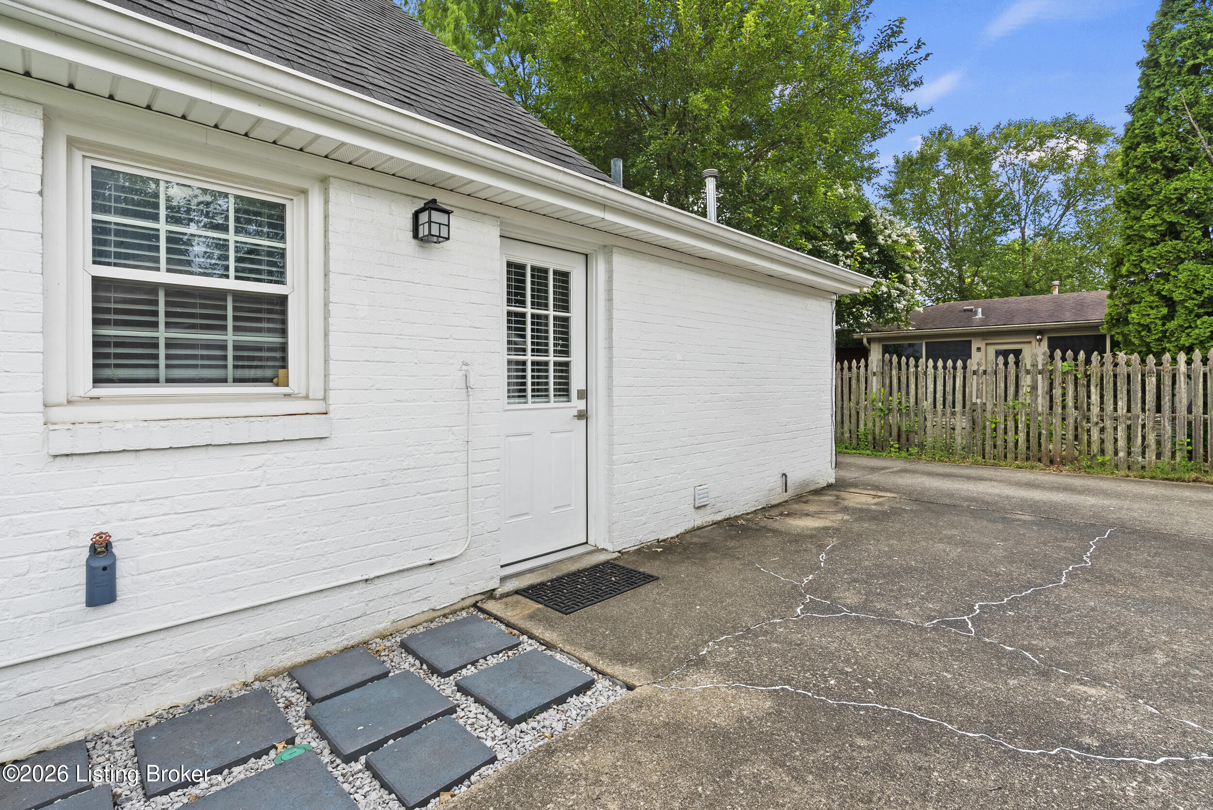4311 Lynnbrook Dr Property Photo 58