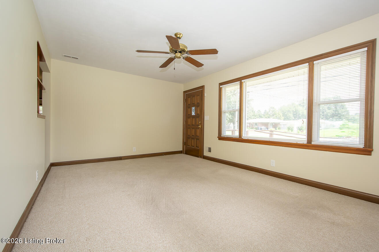 8606 Denise Dr Property Photo 12