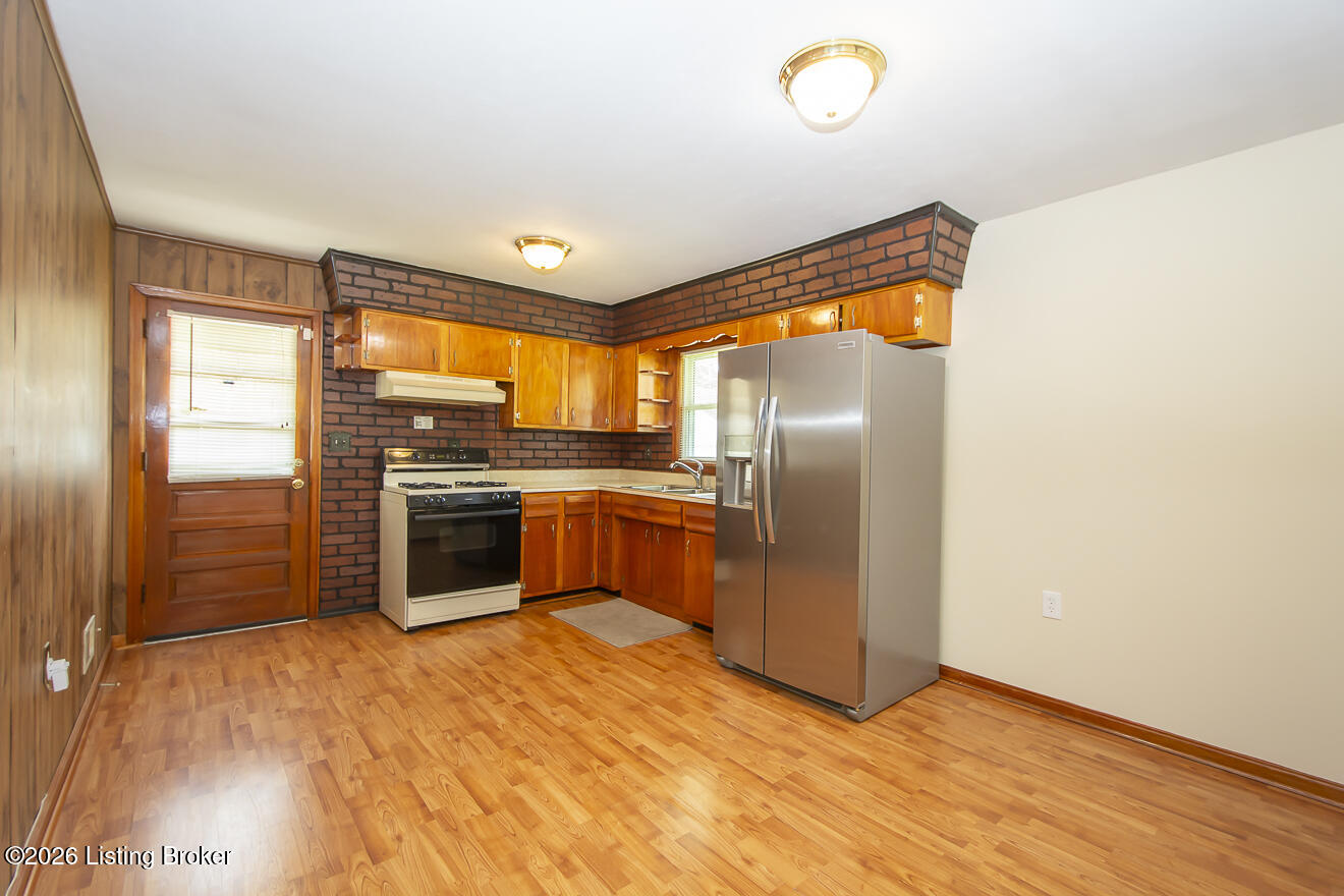 8606 Denise Dr Property Photo 15