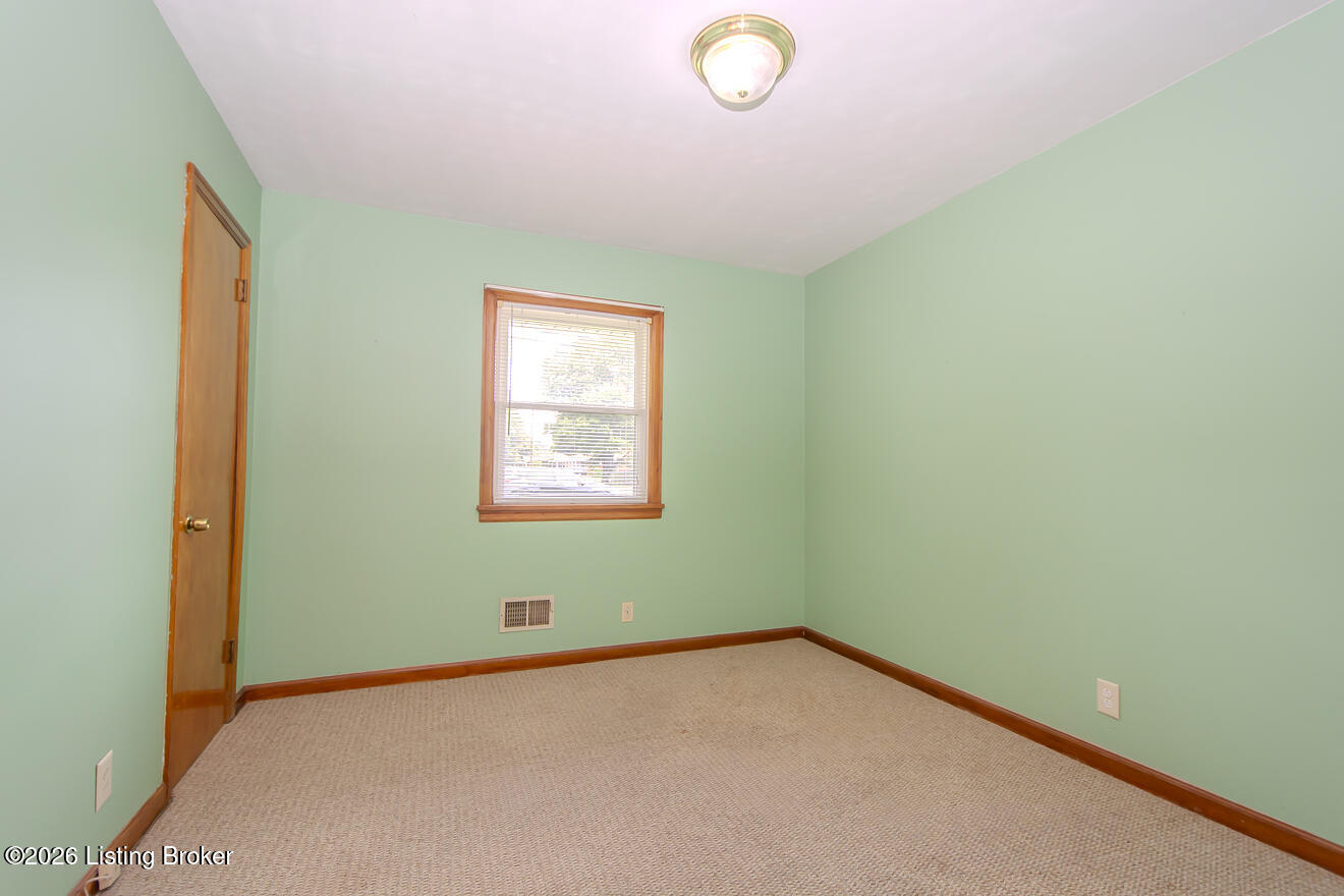 8606 Denise Dr Property Photo 22