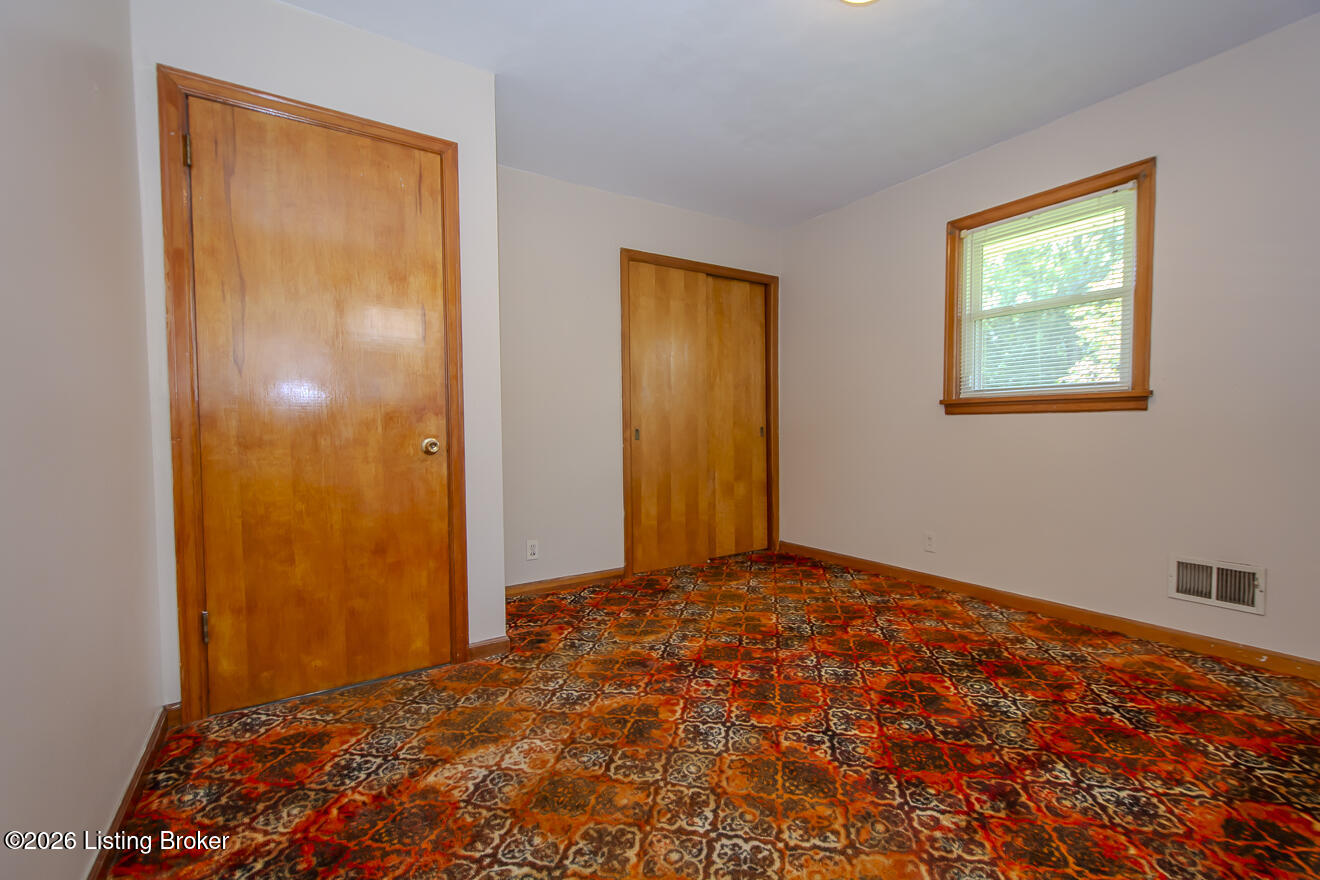 8606 Denise Dr Property Photo 27