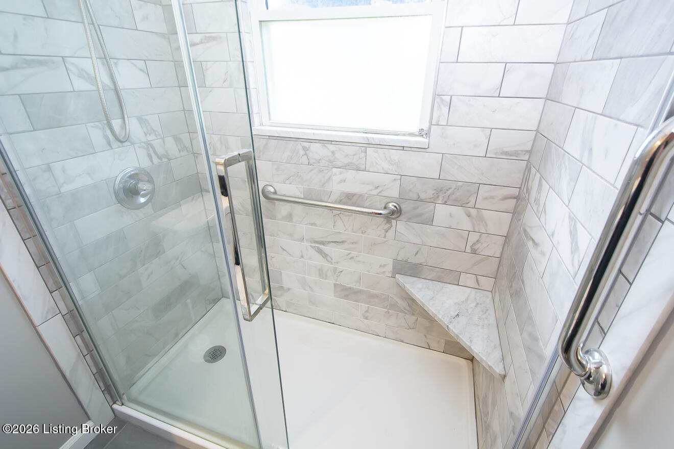 8606 Denise Dr Property Photo 32