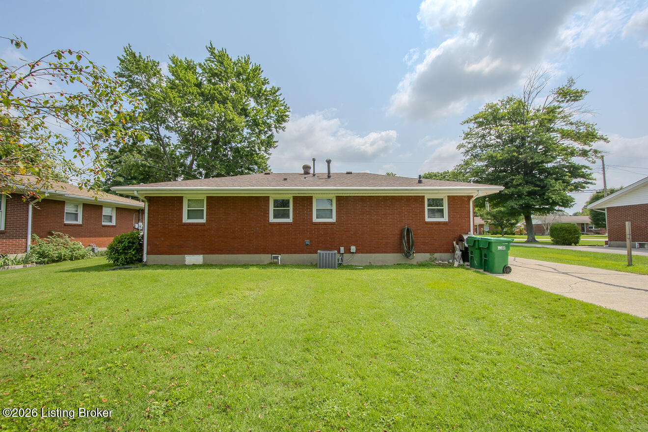 8606 Denise Dr Property Photo 33