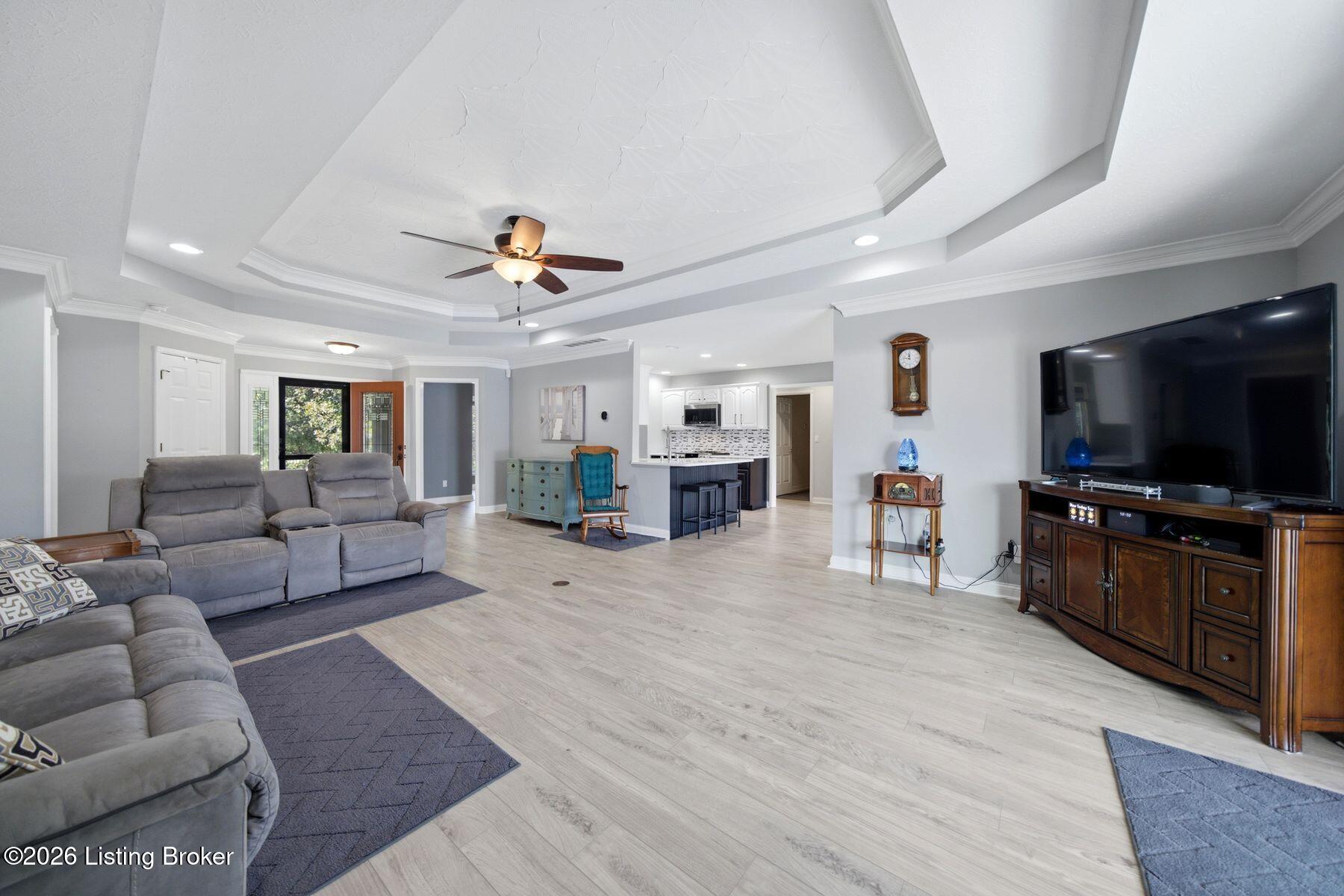 1308 Chapeze Ln Property Photo 13