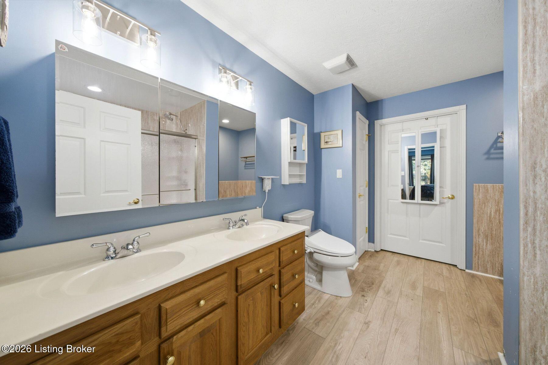 1308 Chapeze Ln Property Photo 29
