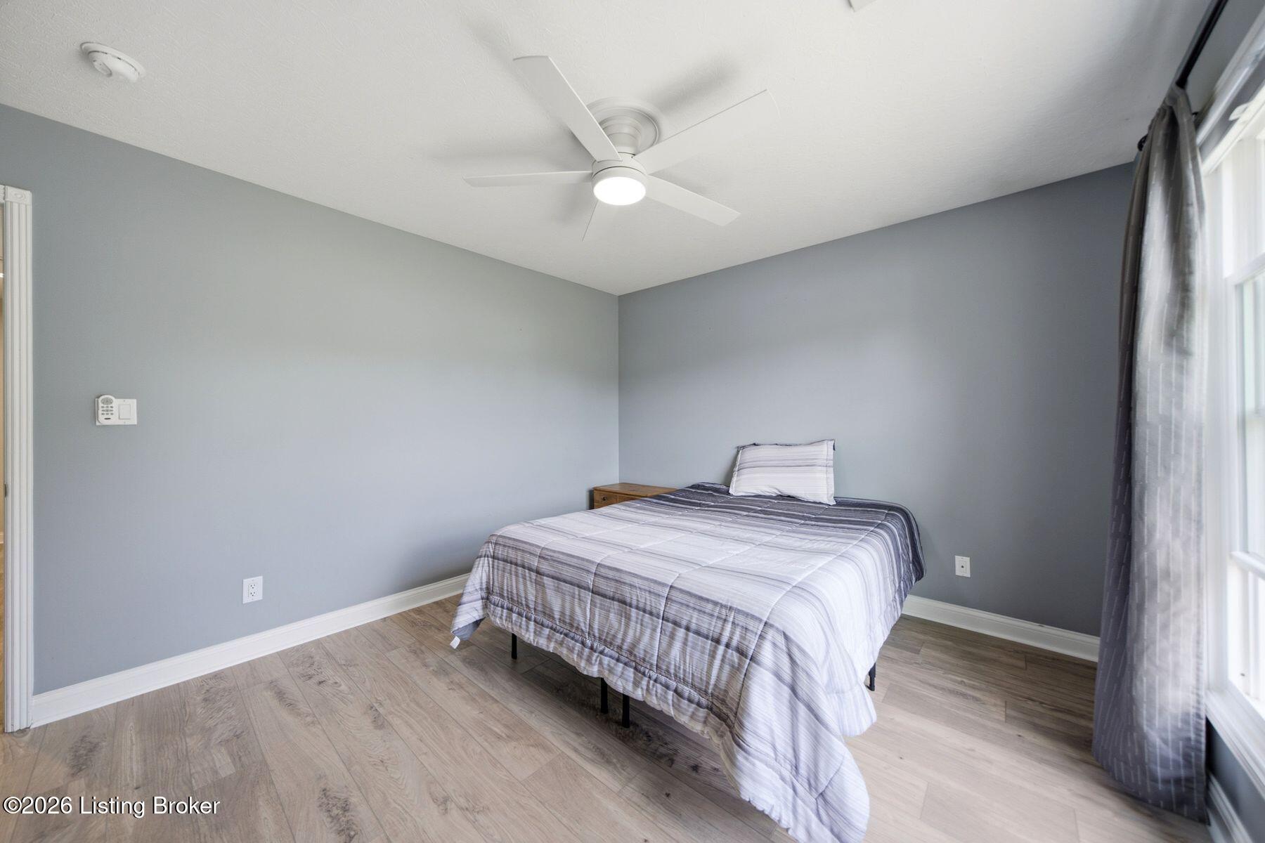 1308 Chapeze Ln Property Photo 34