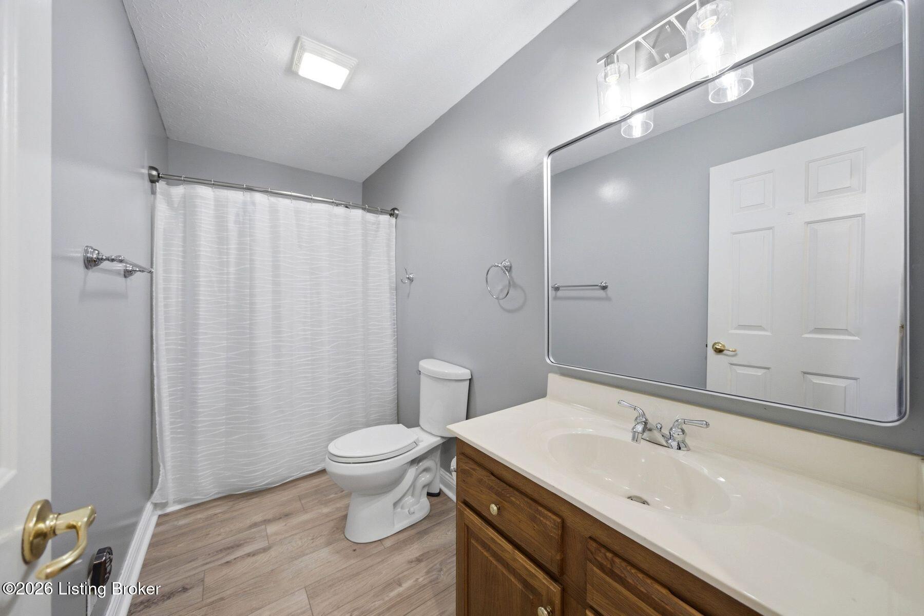 1308 Chapeze Ln Property Photo 37
