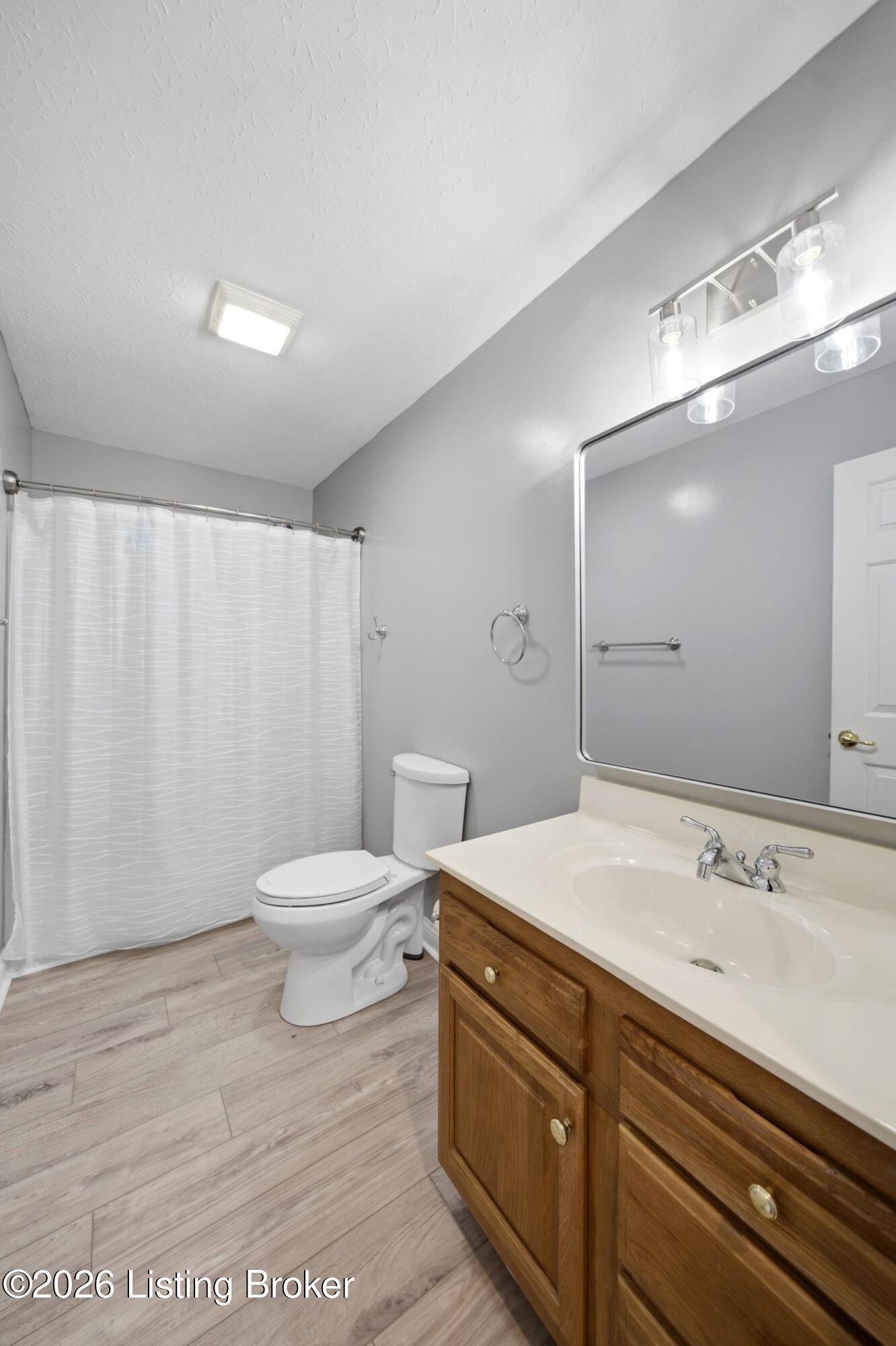 1308 Chapeze Ln Property Photo 38